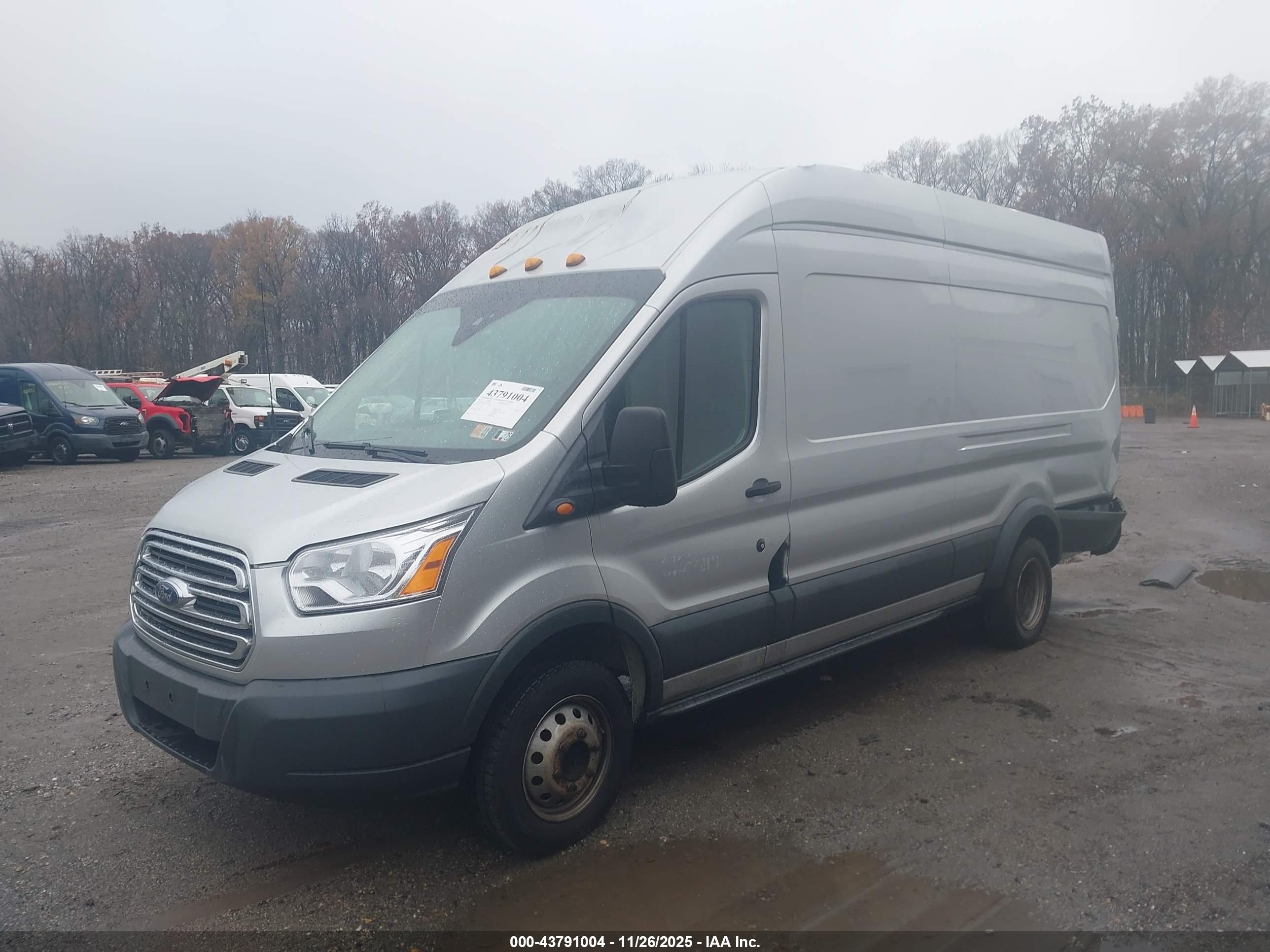 FORD TRANSIT-350 image 2