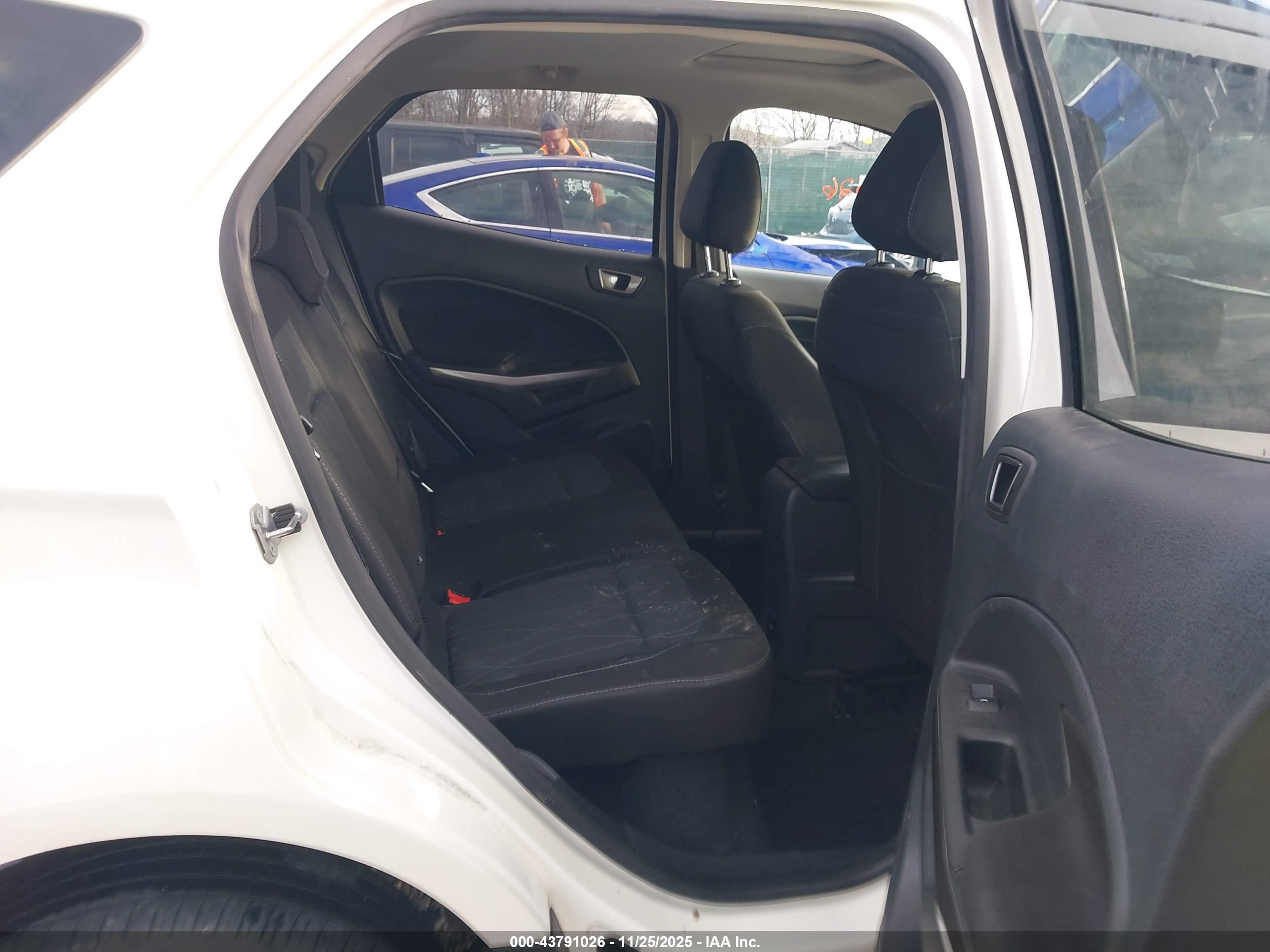 FORD ECOSPORT image 8