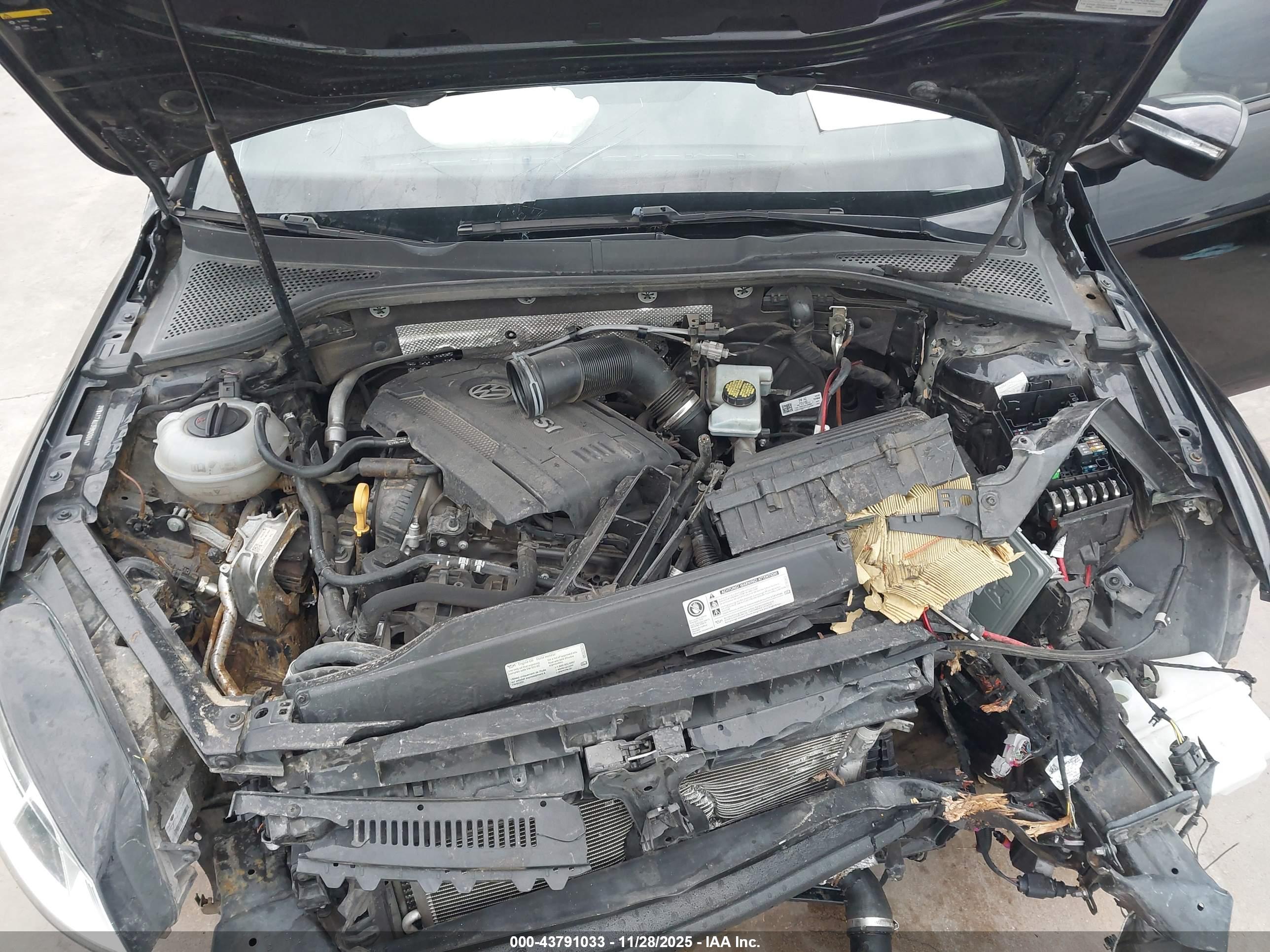 VOLKSWAGEN GOLF image 10