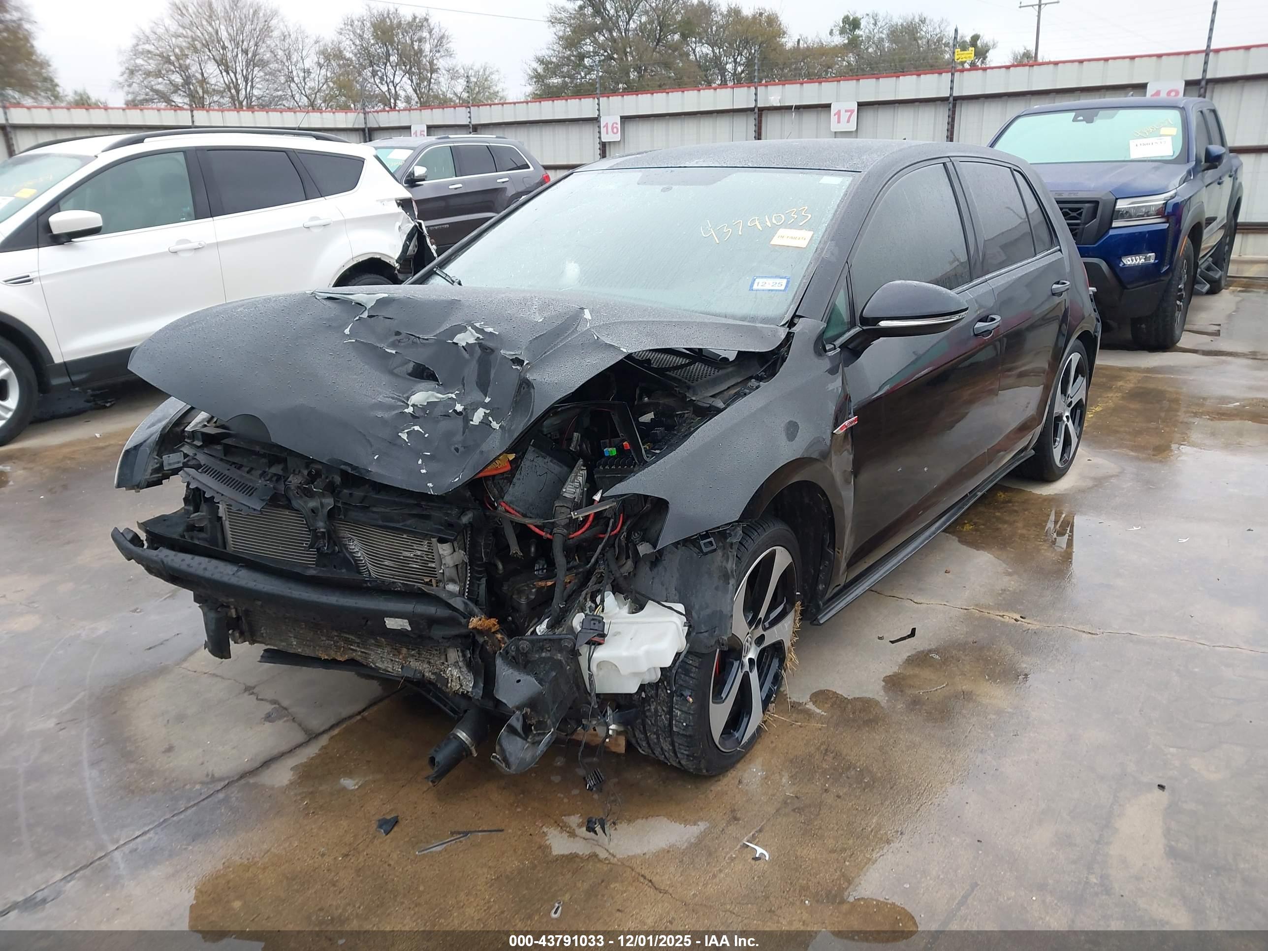 VOLKSWAGEN GOLF image 2