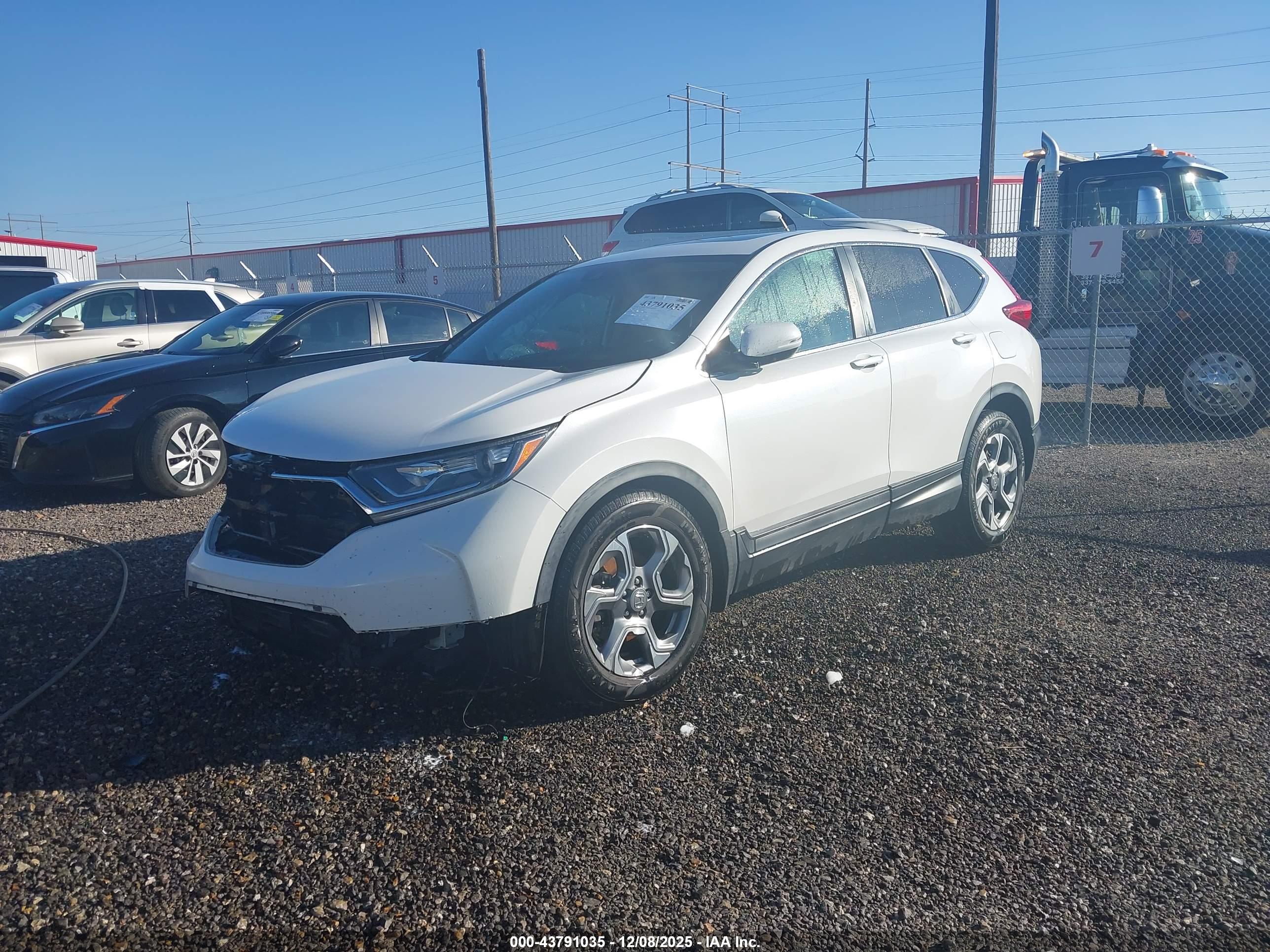 HONDA CR-V image 2