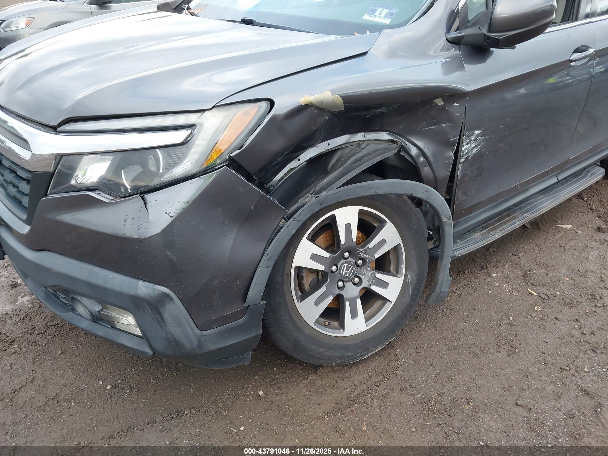 HONDA RIDGELINE image 6