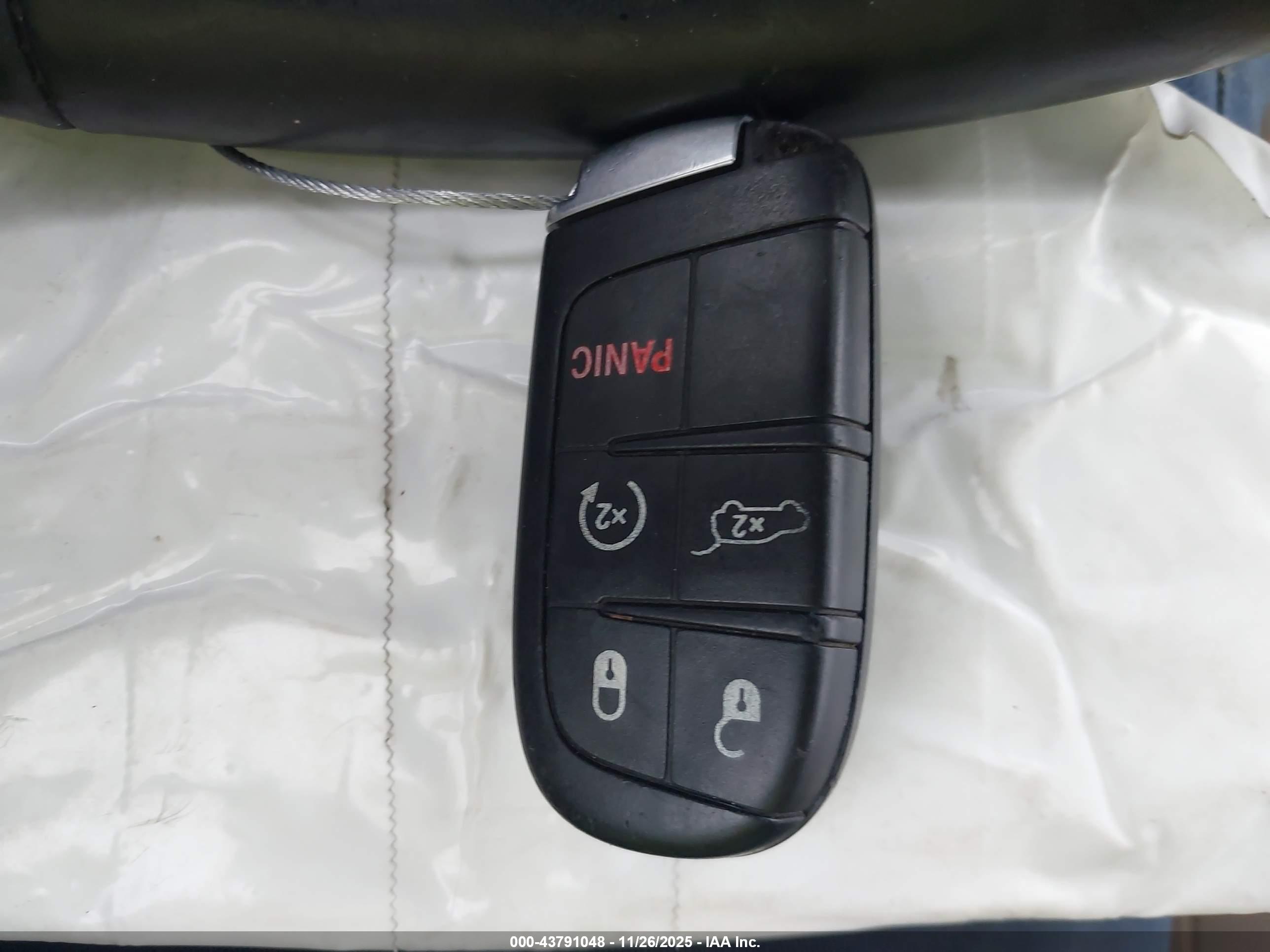 JEEP GRAND image 11