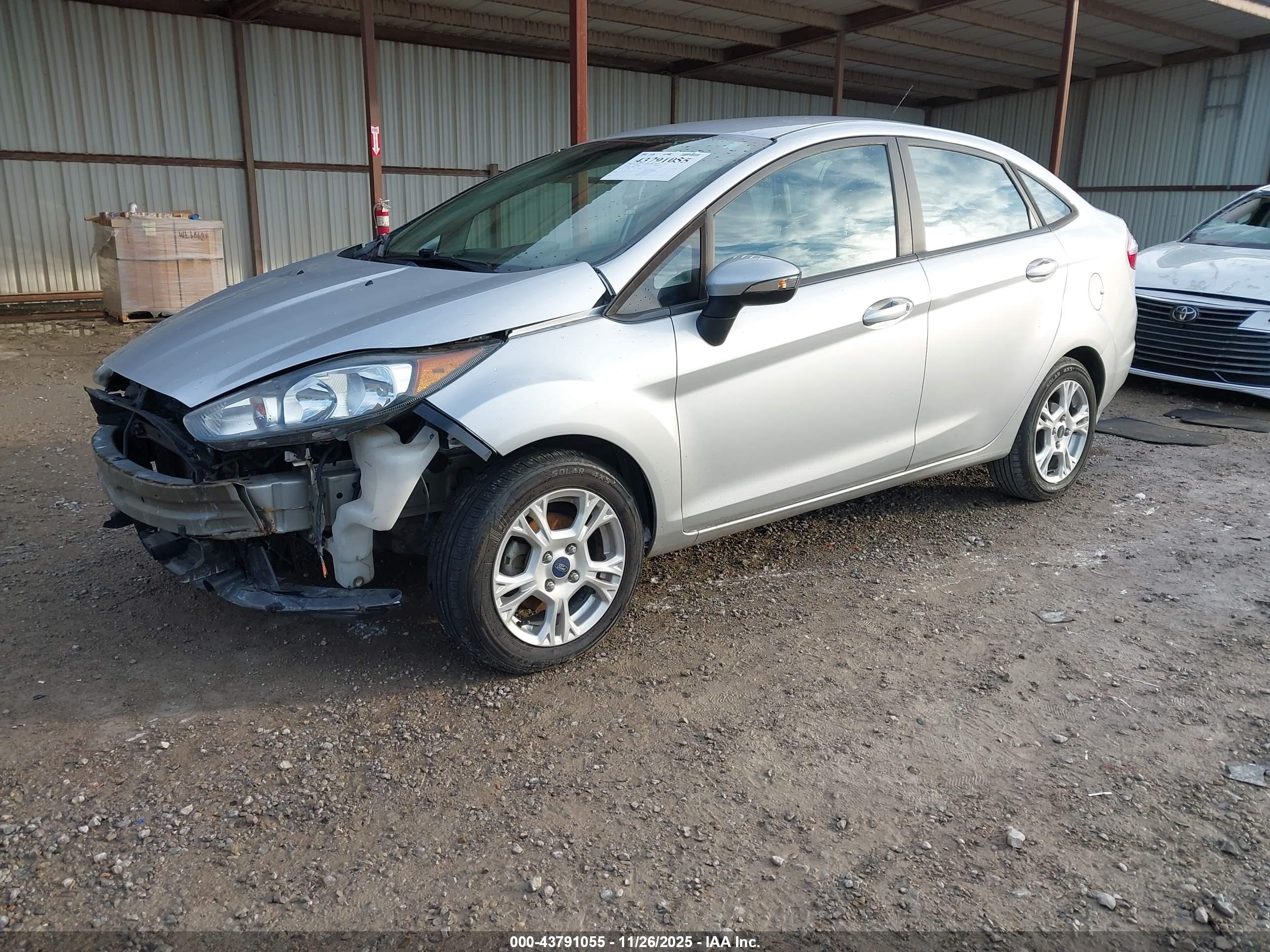 FORD FIESTA image 2