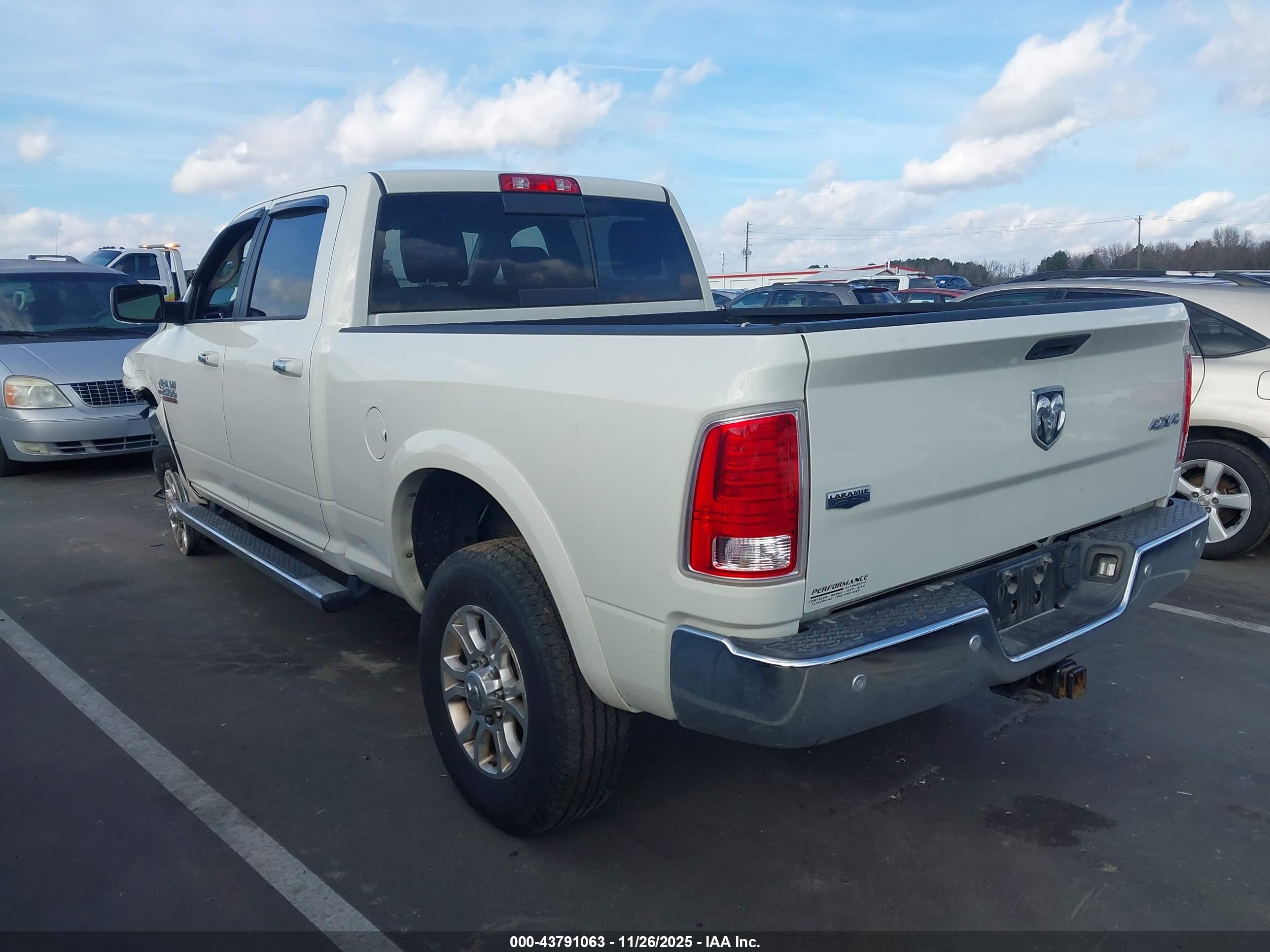 RAM 2500 image 3