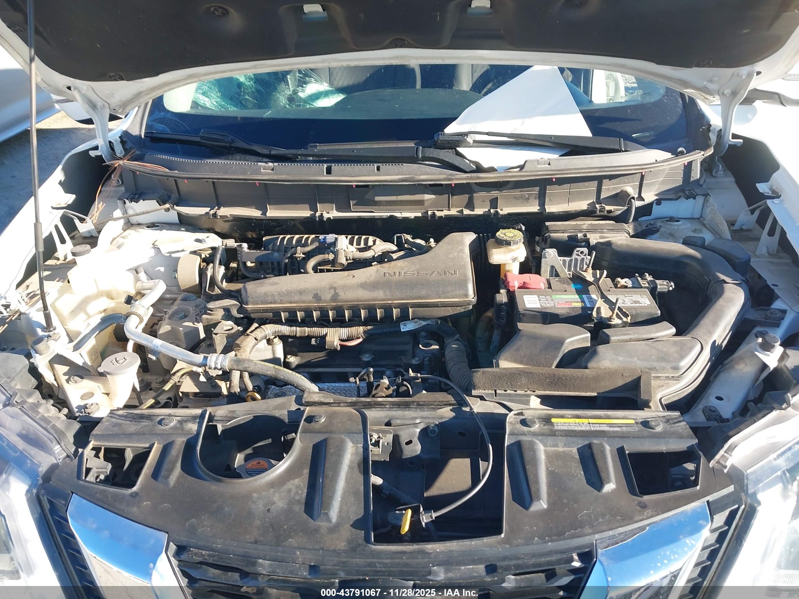 NISSAN ROGUE image 10