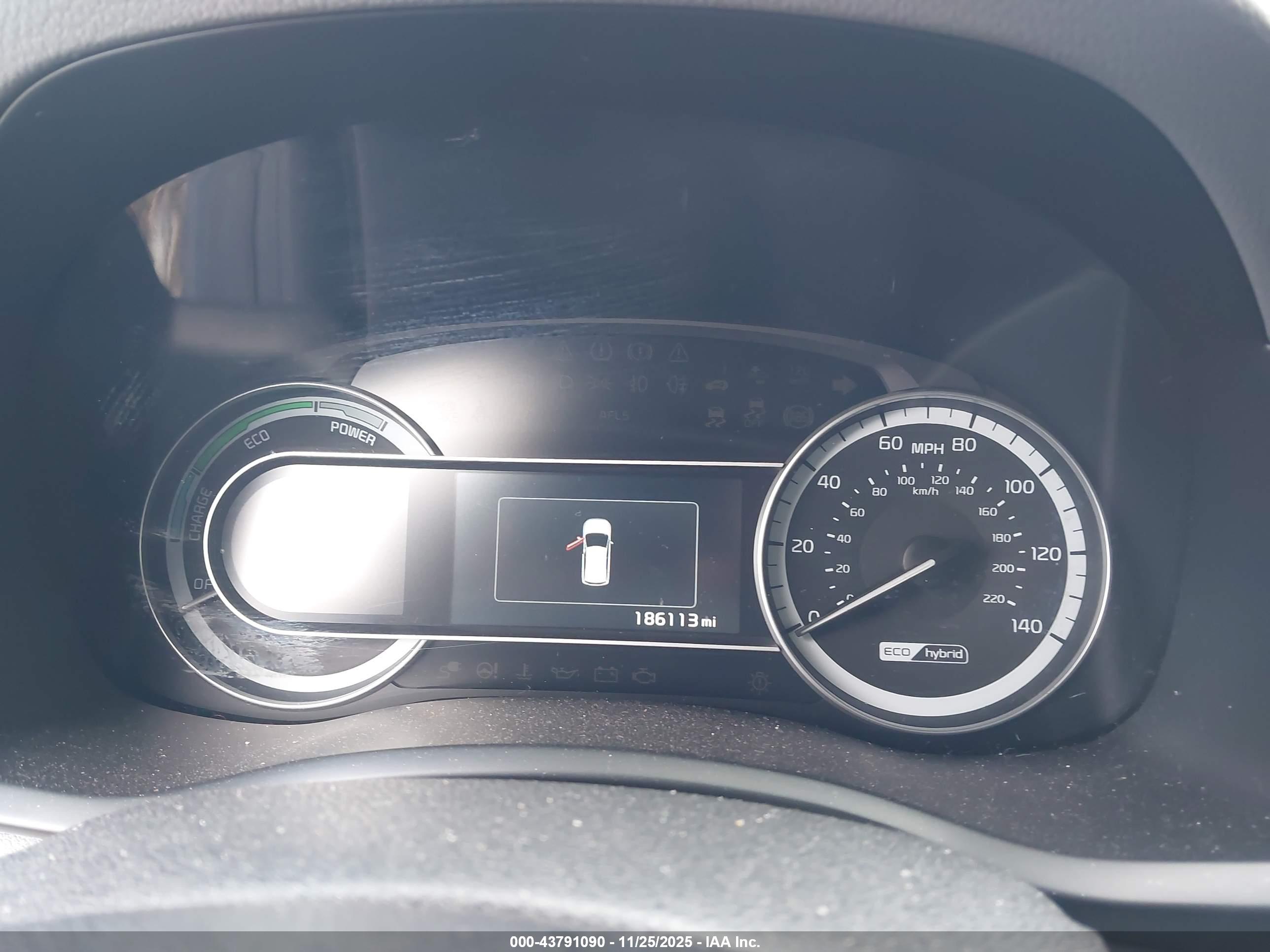 KIA NIRO image 7