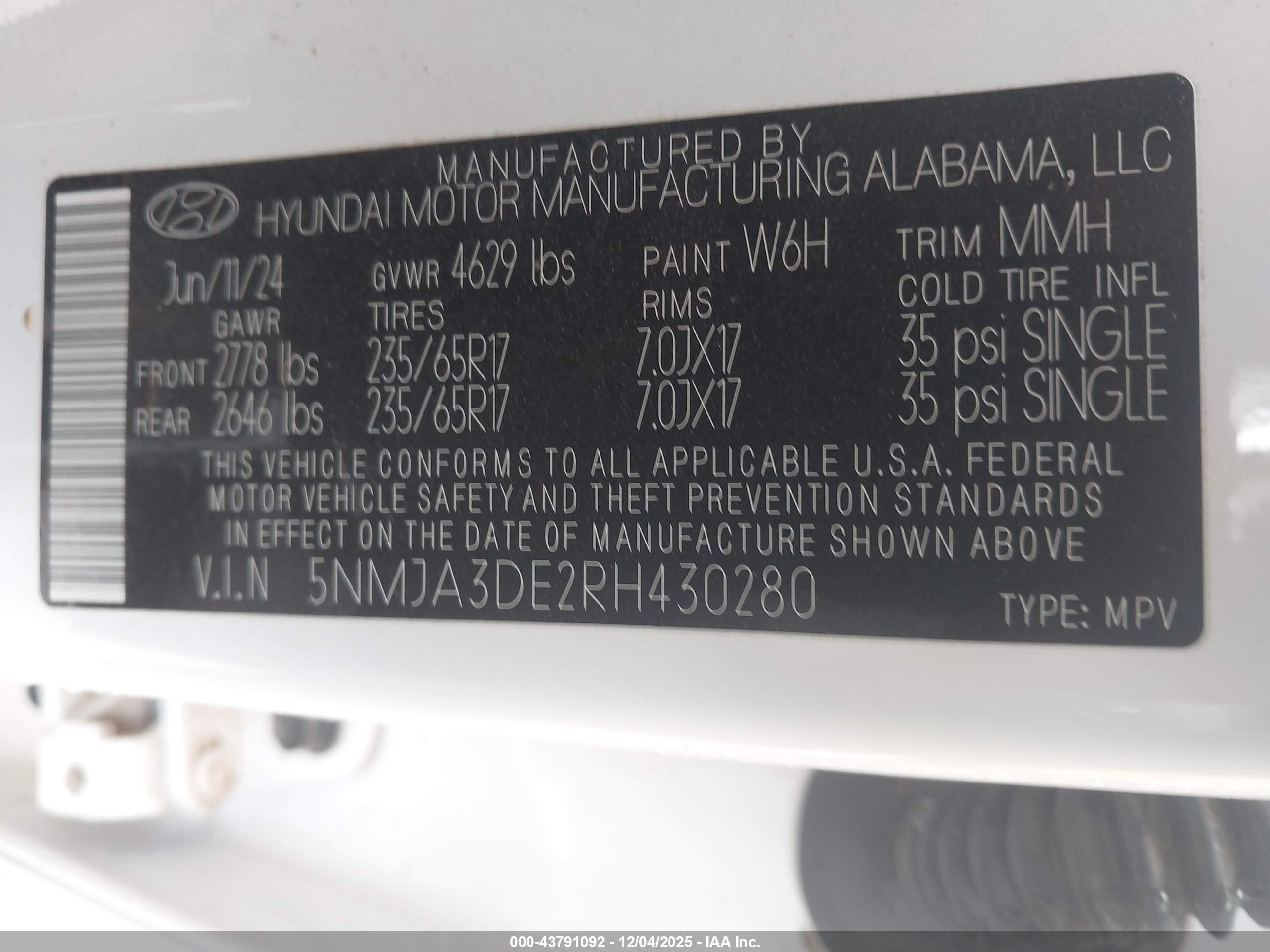 HYUNDAI TUCSON image 9