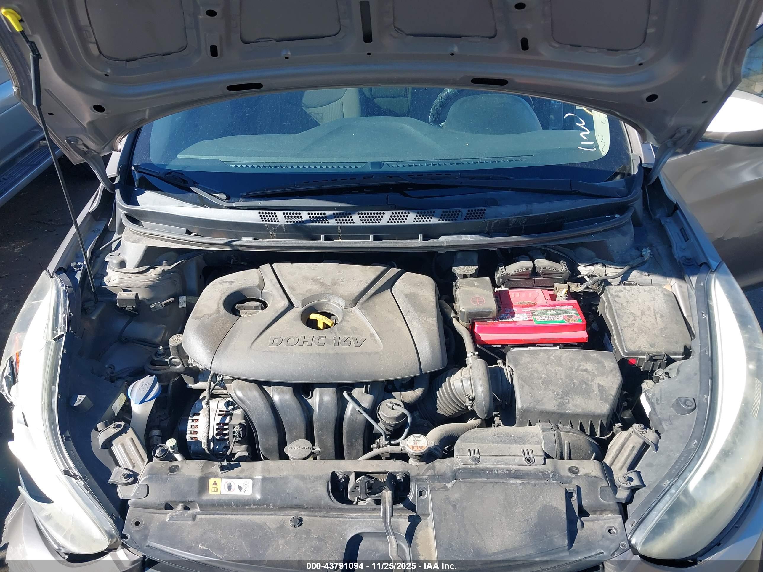 HYUNDAI ELANTRA image 10