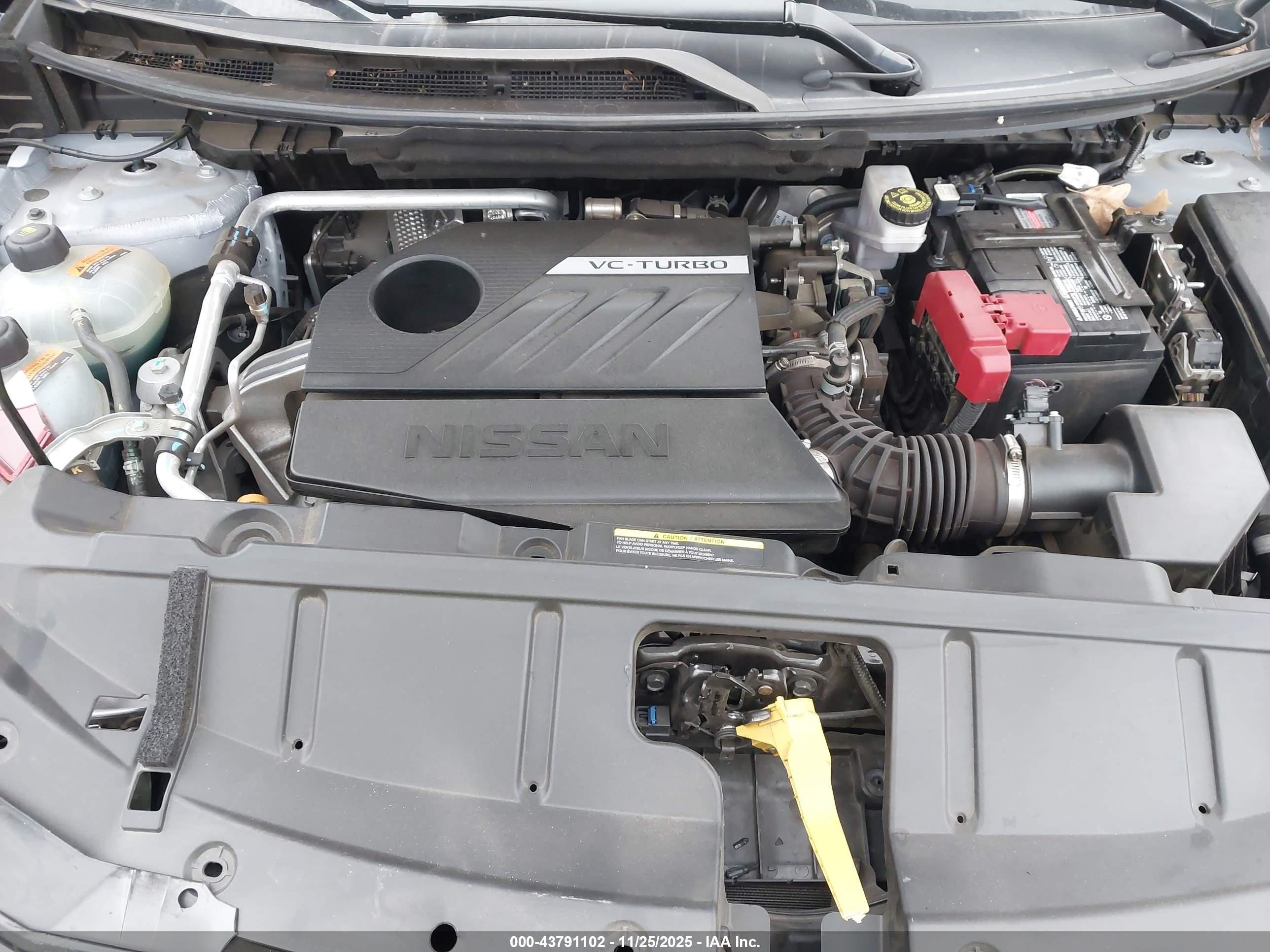 NISSAN ROGUE image 10