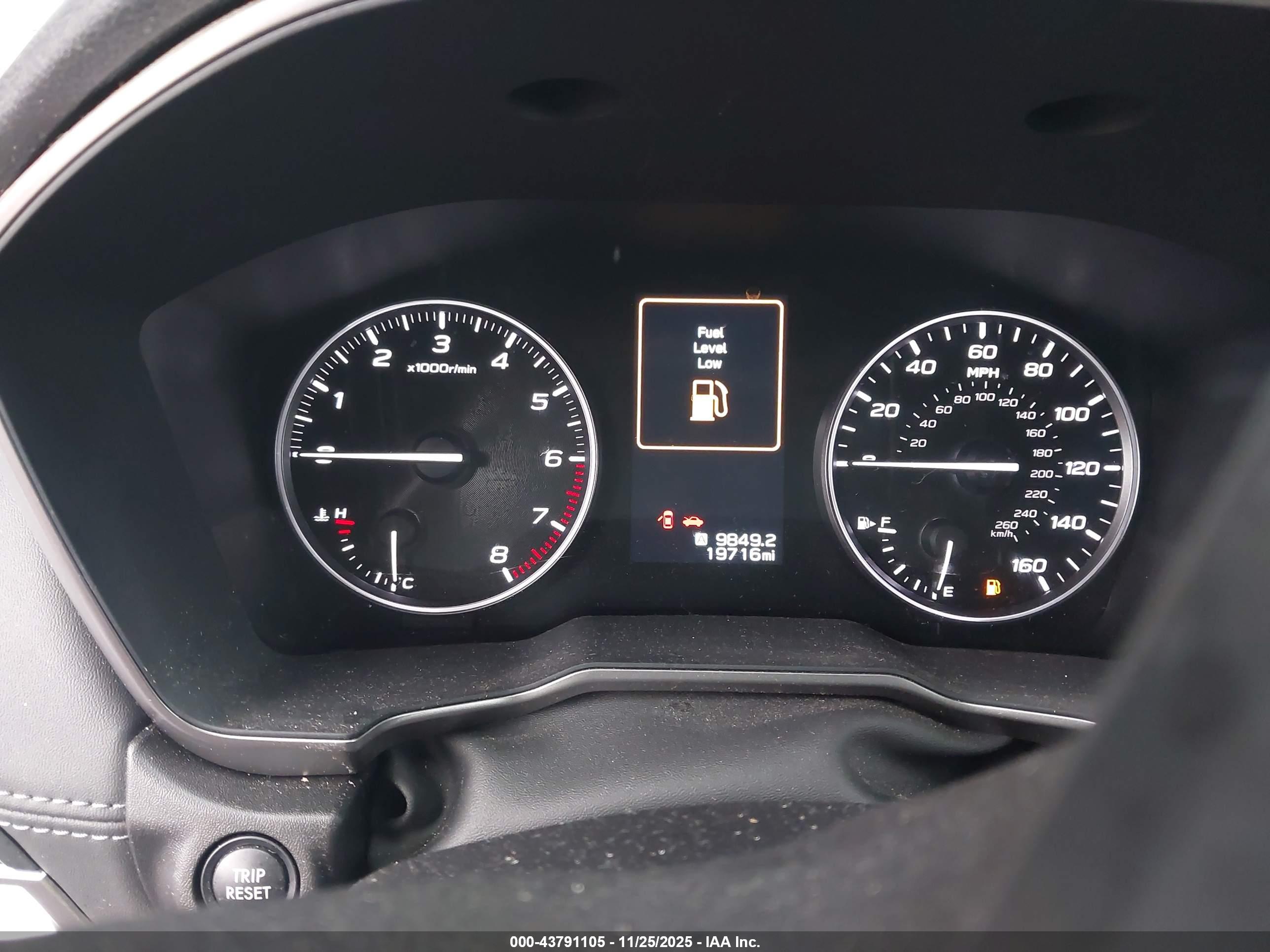 SUBARU OUTBACK image 7
