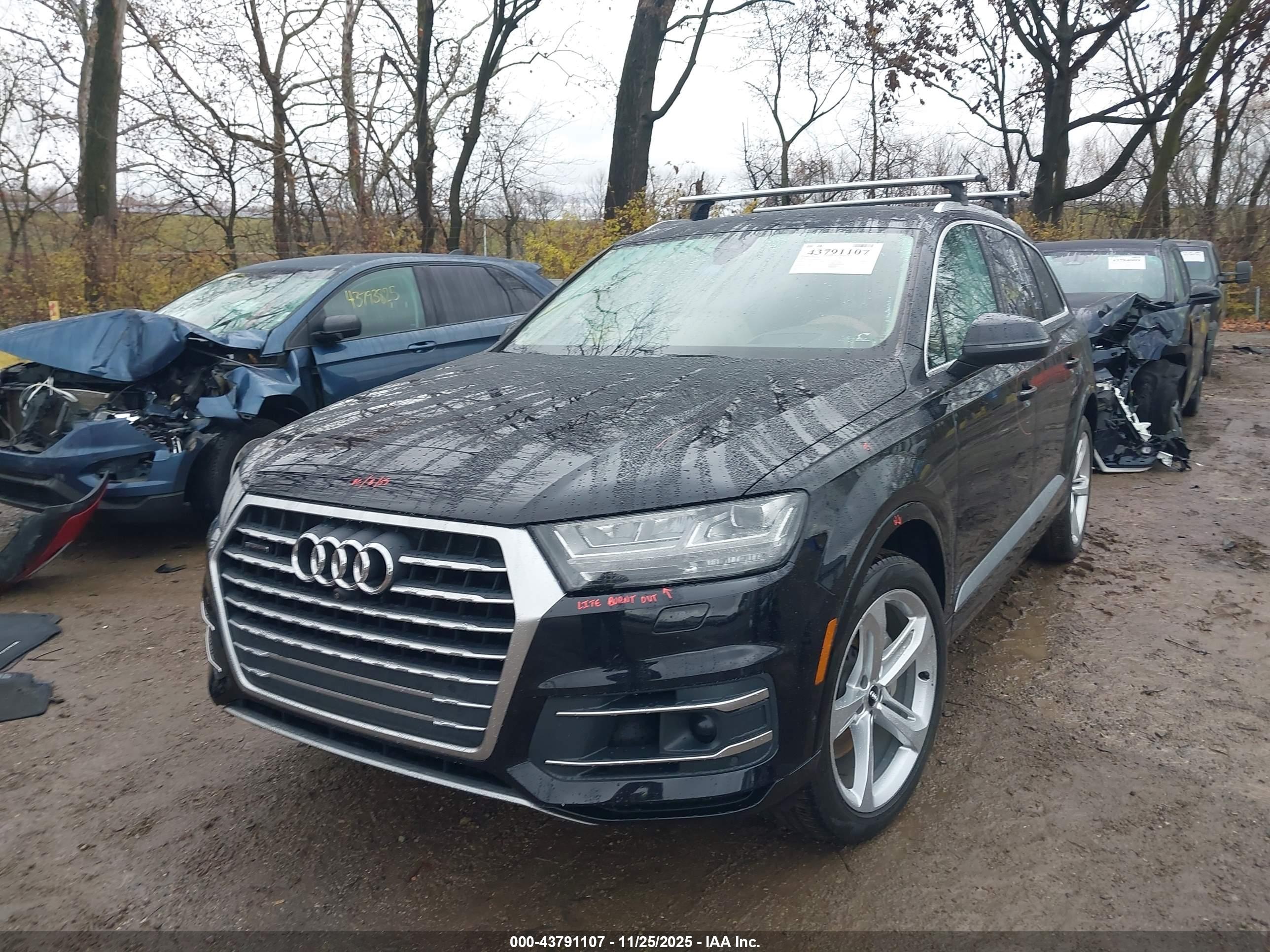 AUDI Q7 image 2