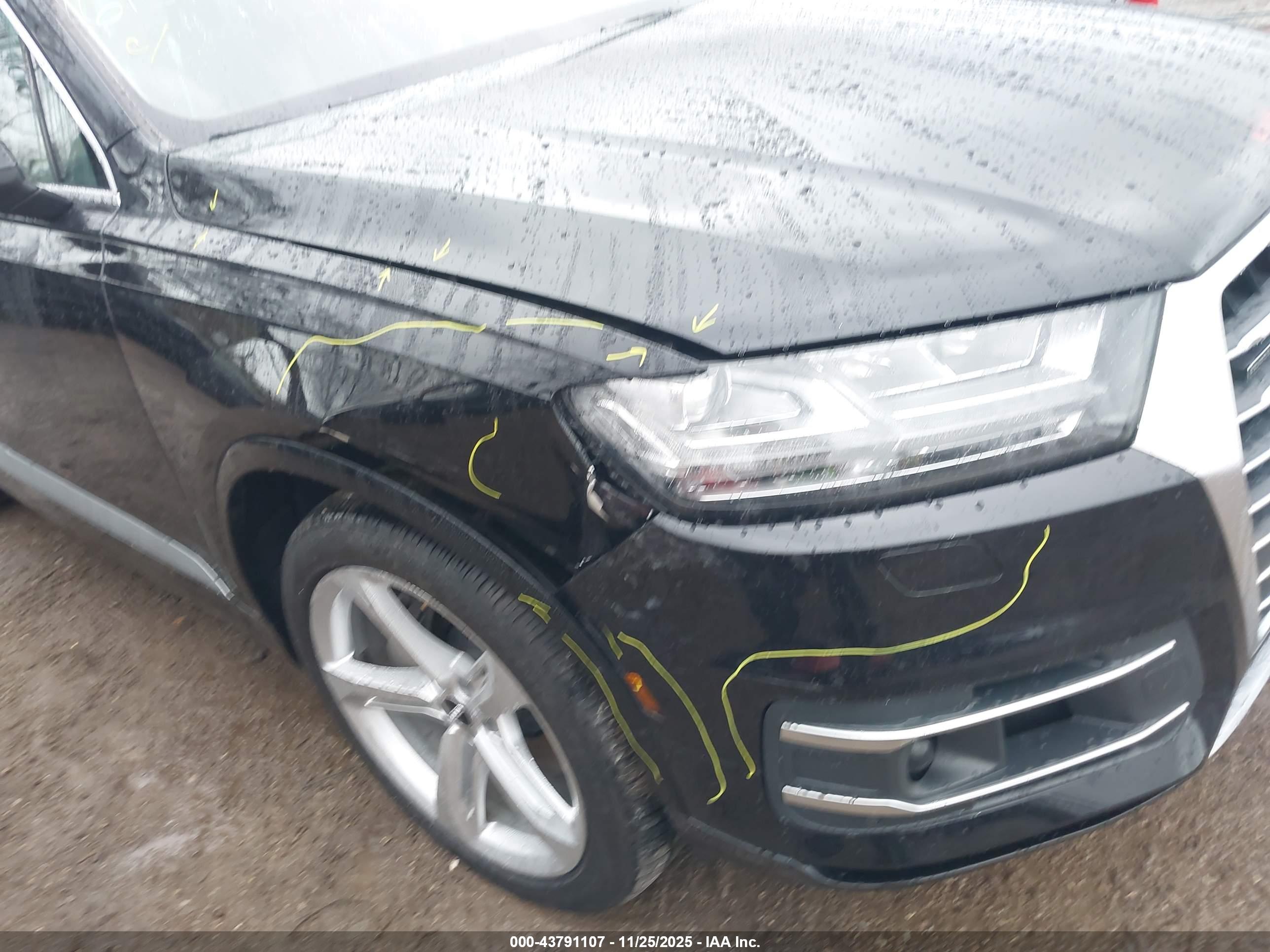 AUDI Q7 image 6