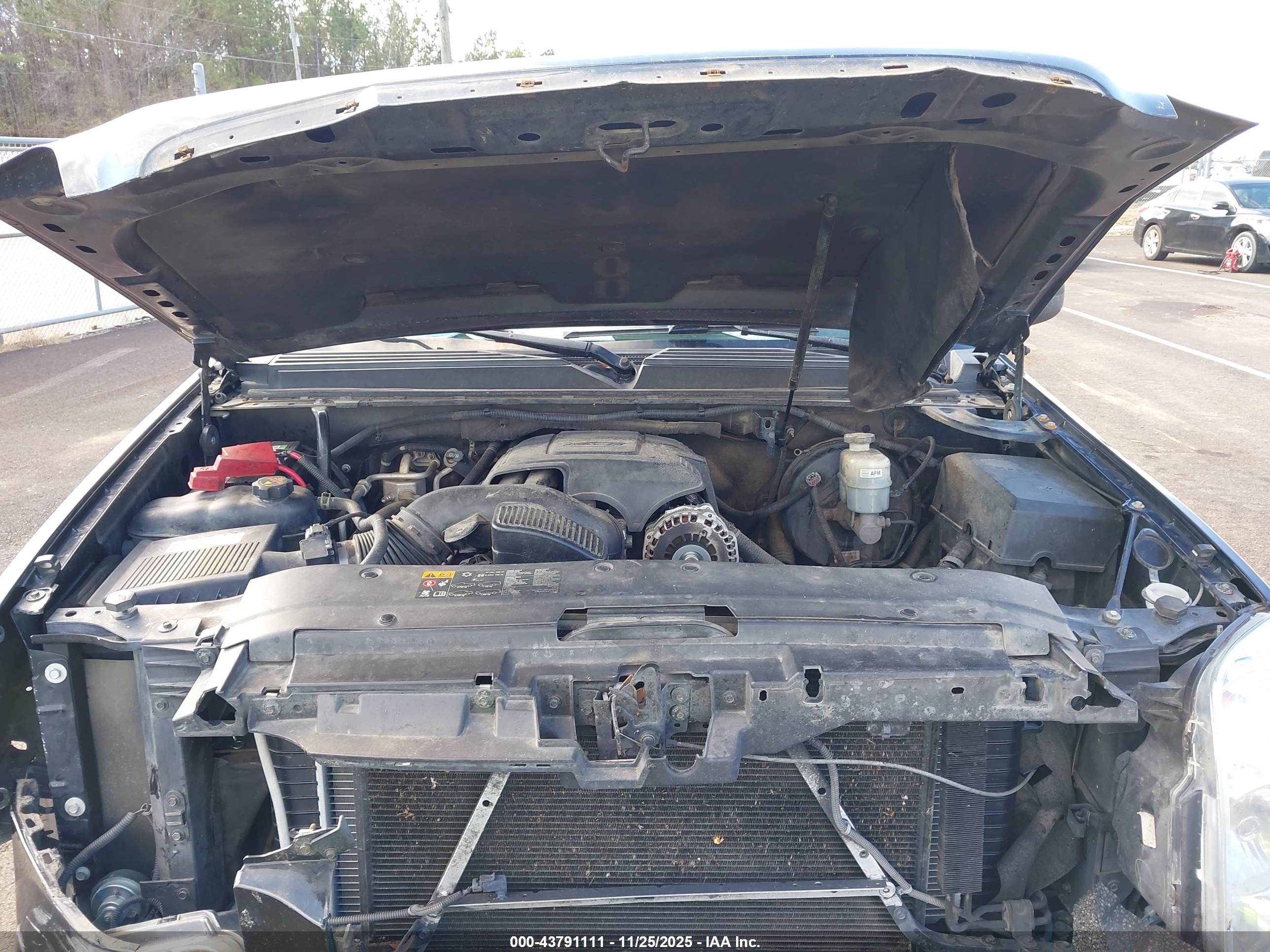 GMC YUKON image 10