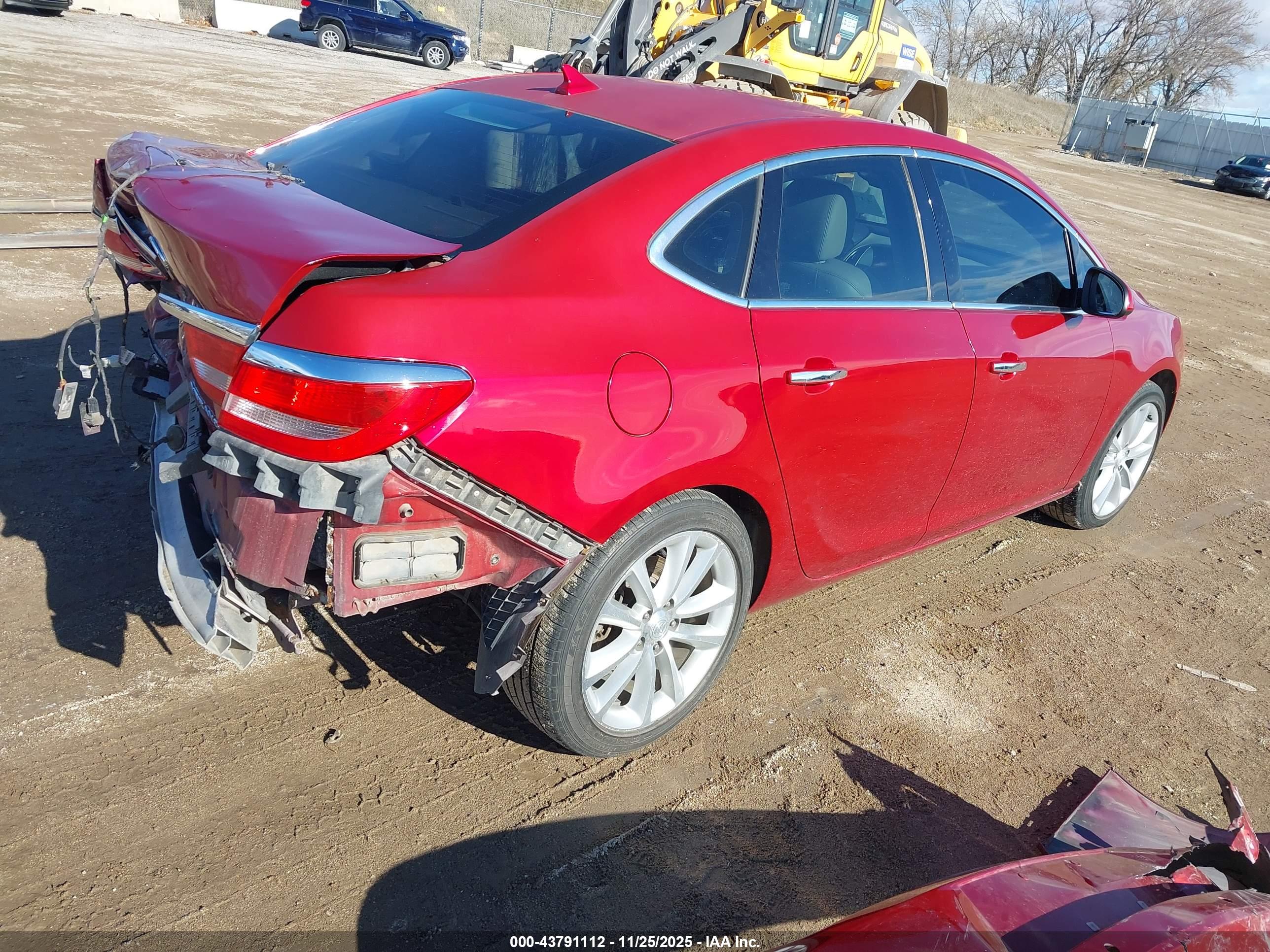 BUICK VERANO image 4