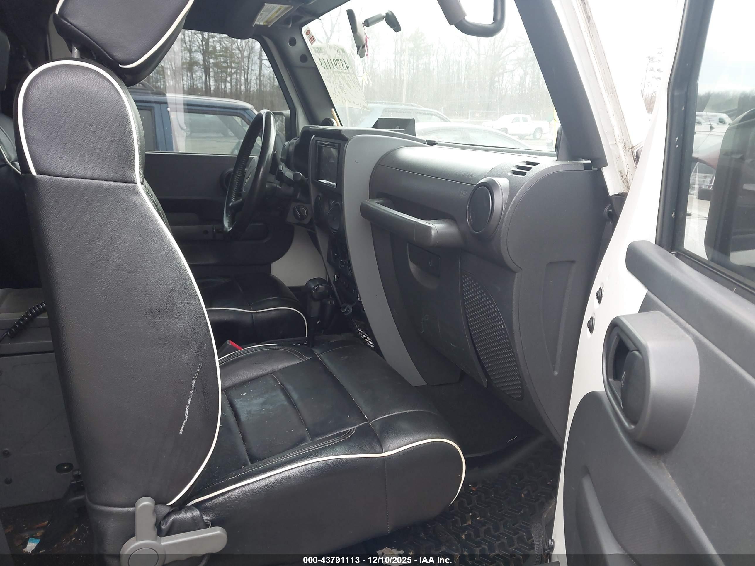 JEEP WRANGLER image 5