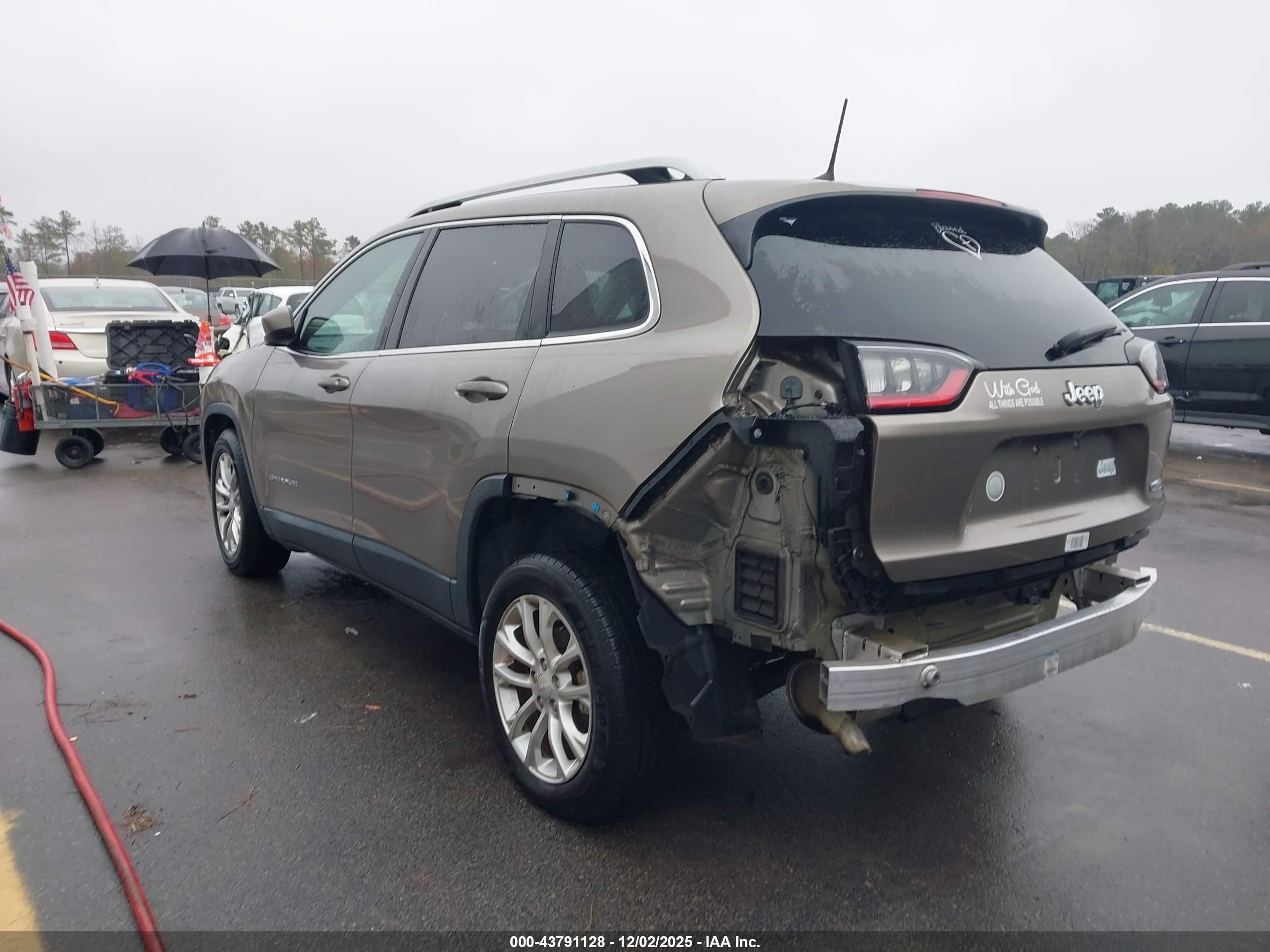 JEEP CHEROKEE image 3