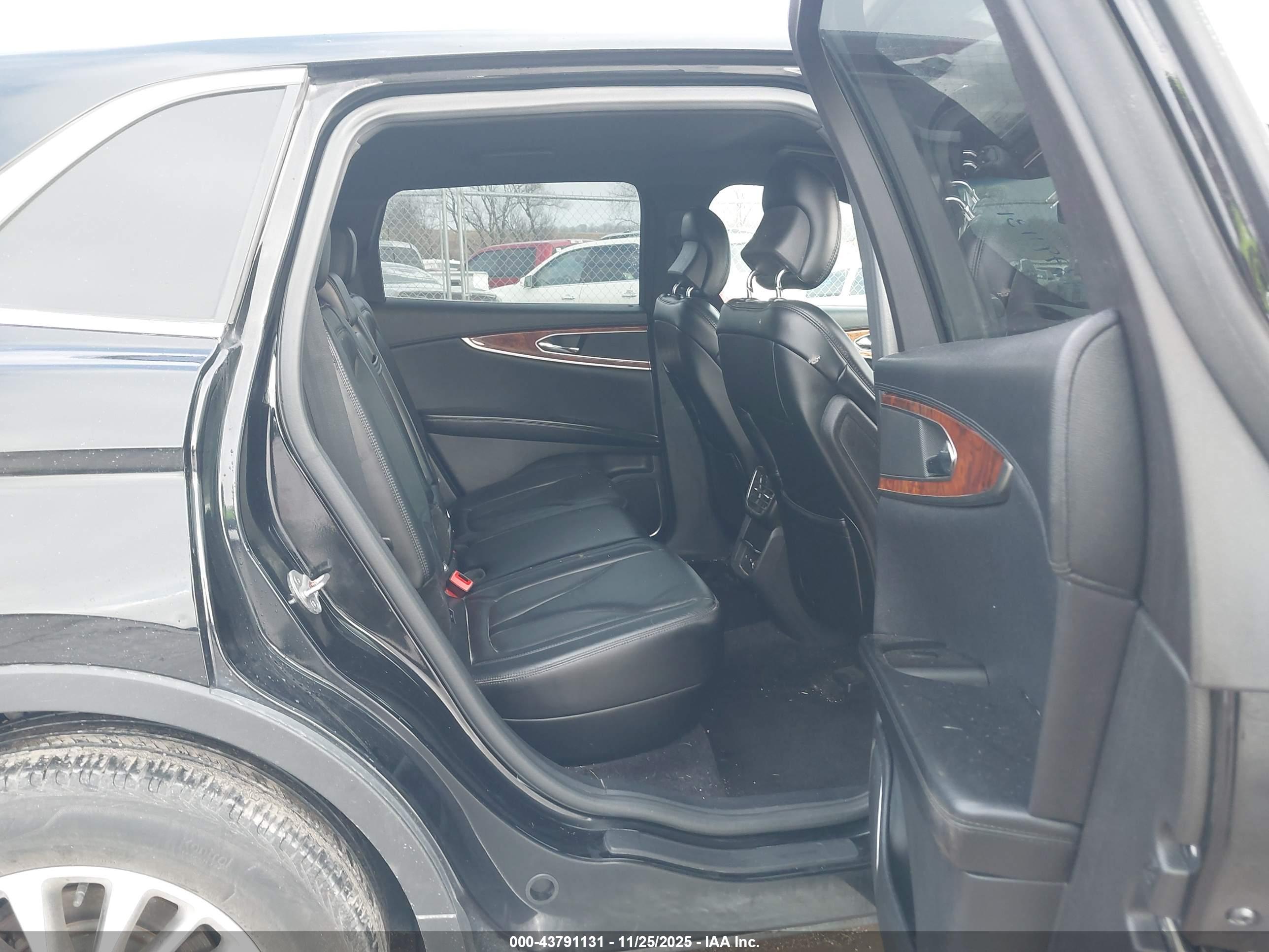 LINCOLN MKX image 8