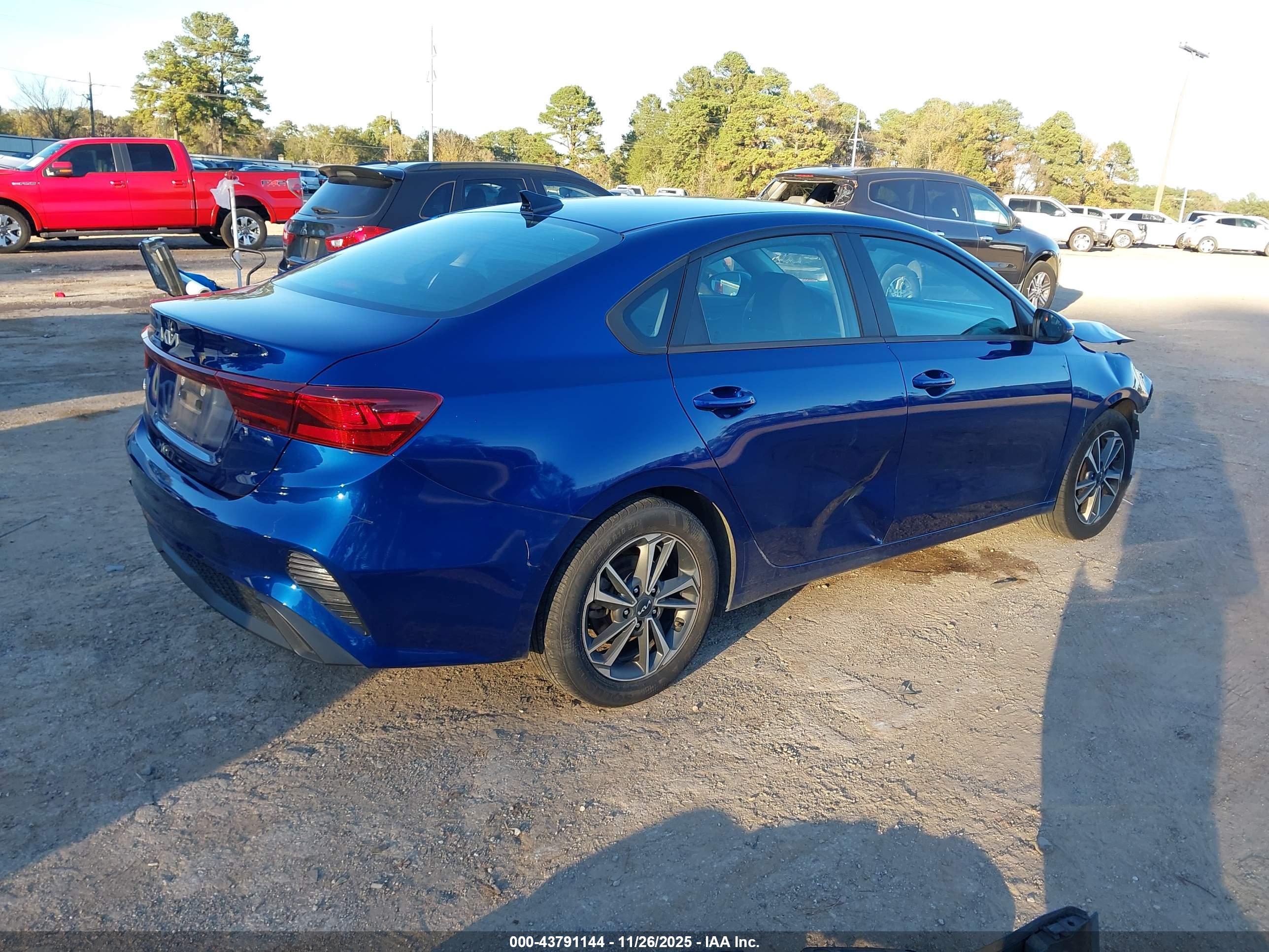KIA FORTE image 4