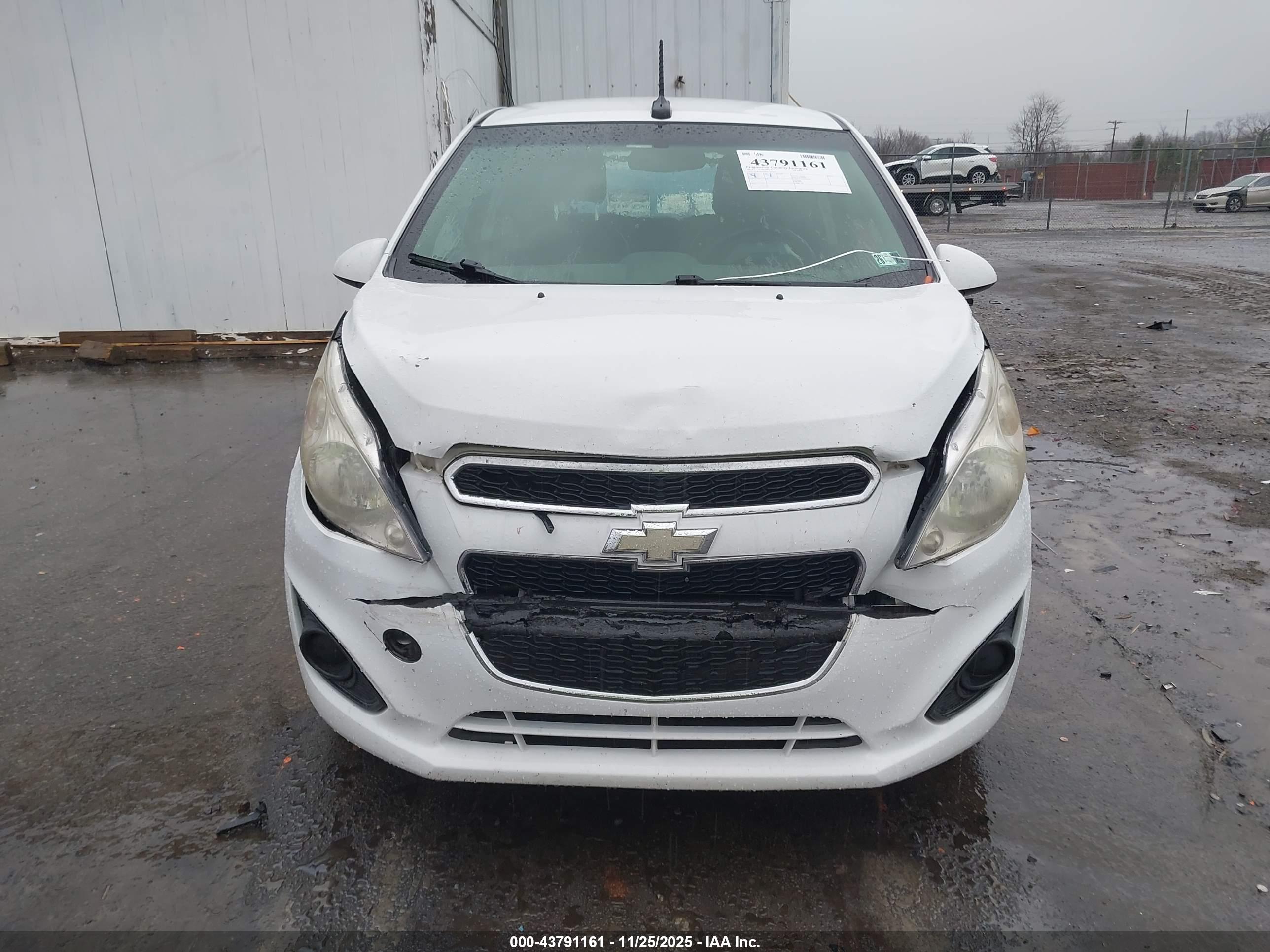 CHEVROLET SPARK image 6