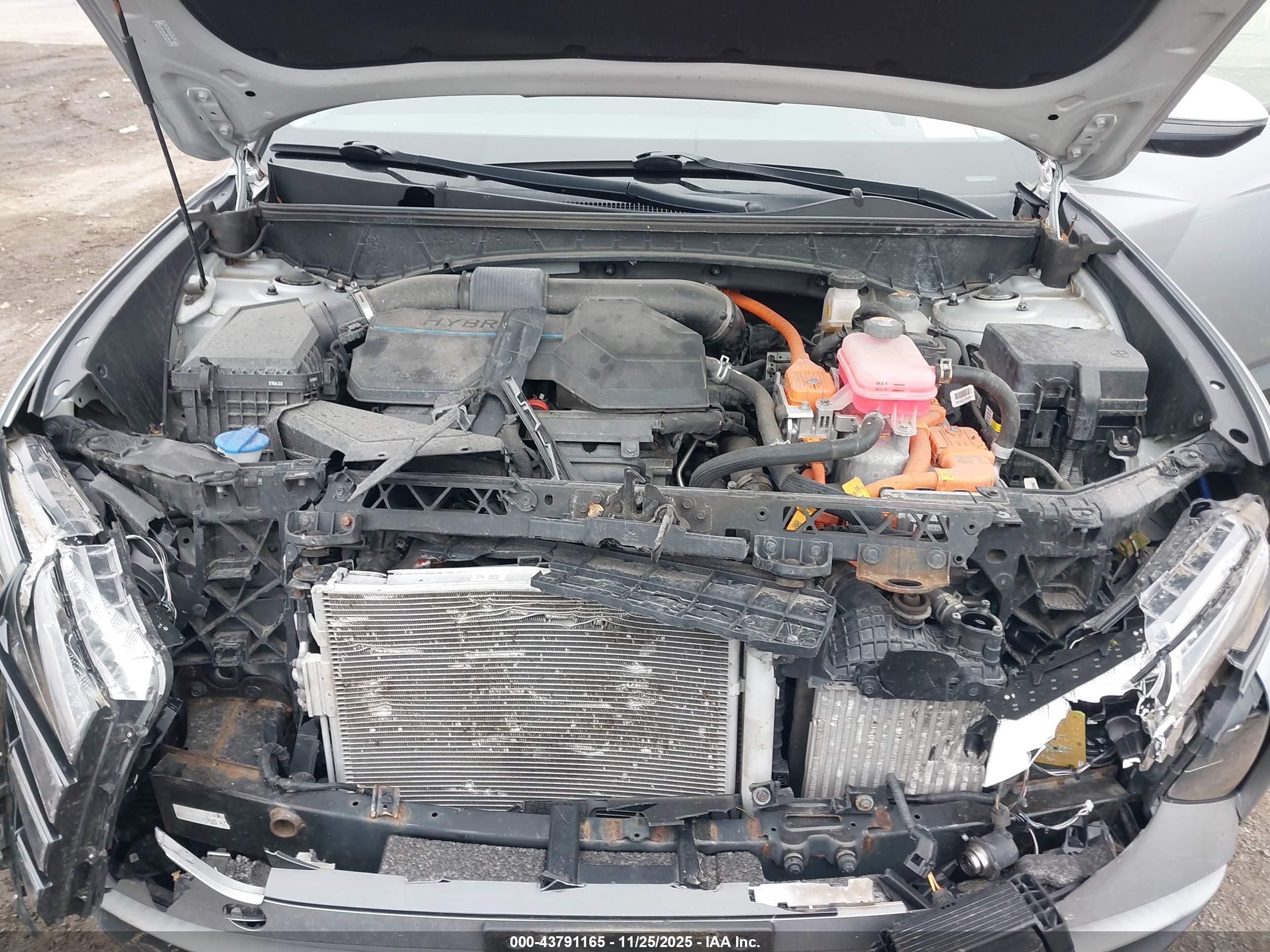 HYUNDAI TUCSON image 10