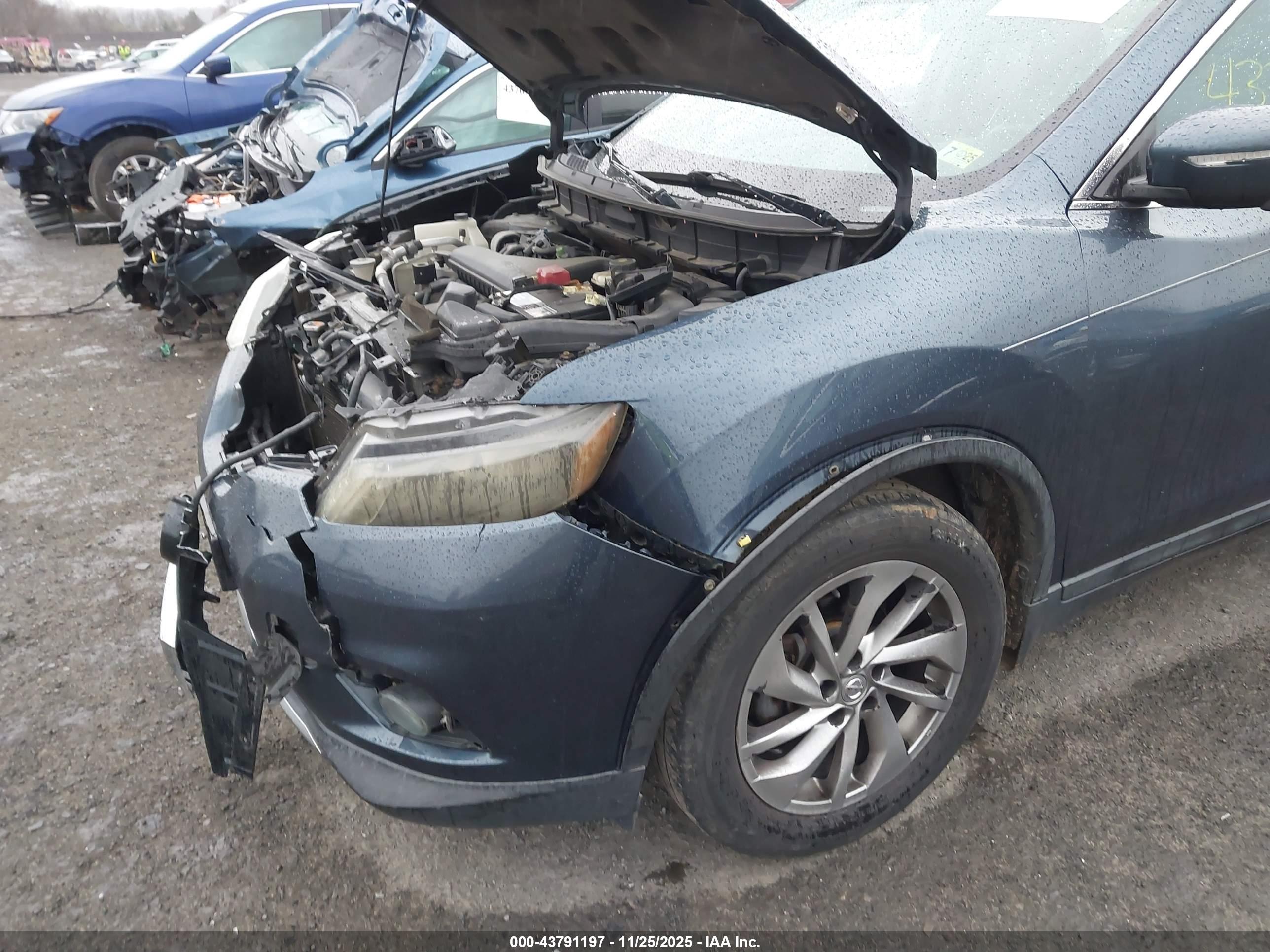 NISSAN ROGUE image 6