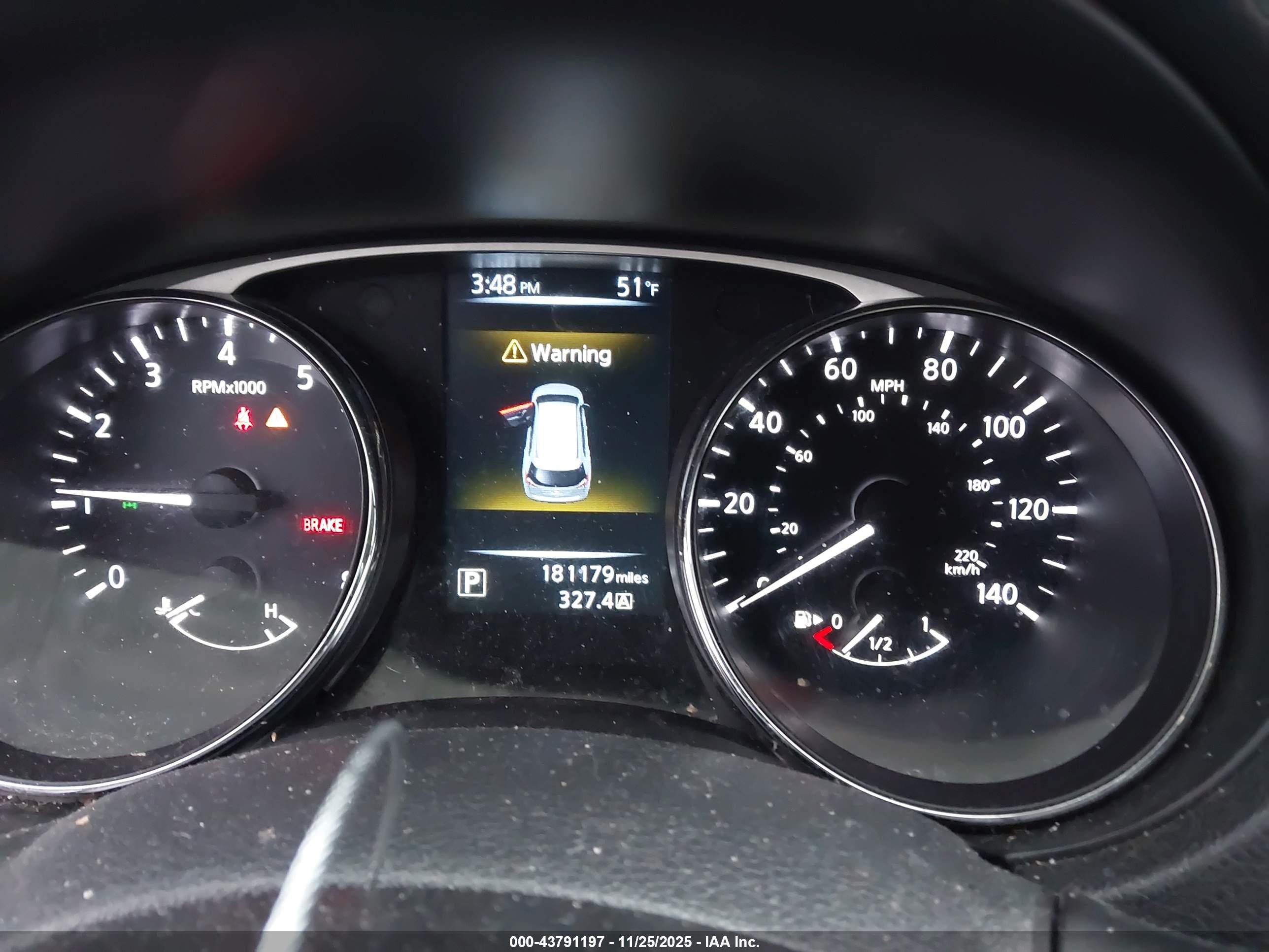NISSAN ROGUE image 7