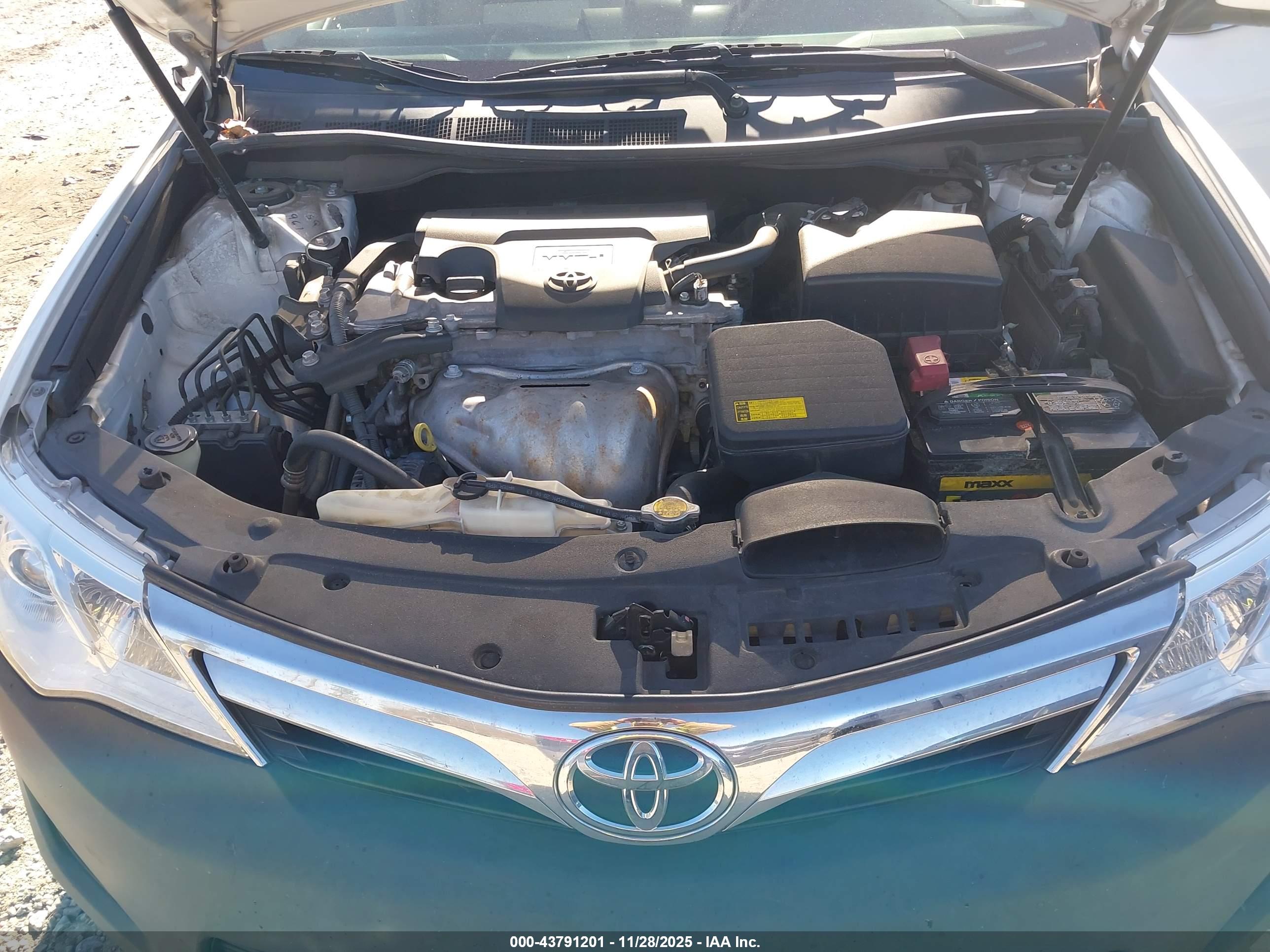 TOYOTA CAMRY image 10