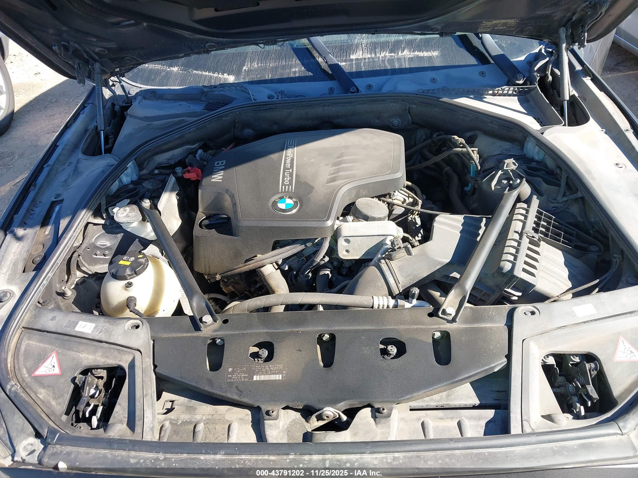 BMW 528I image 10
