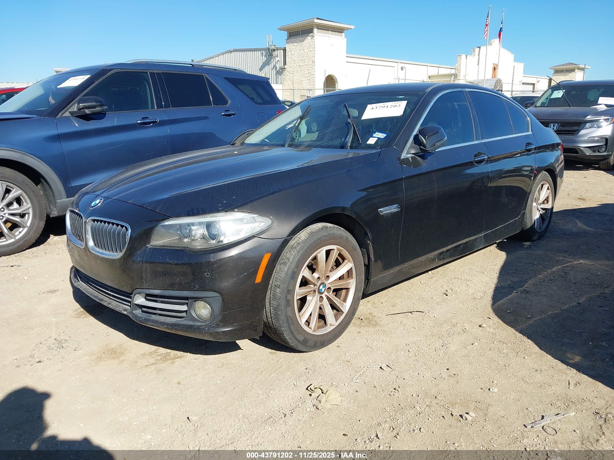 BMW 528I image 2