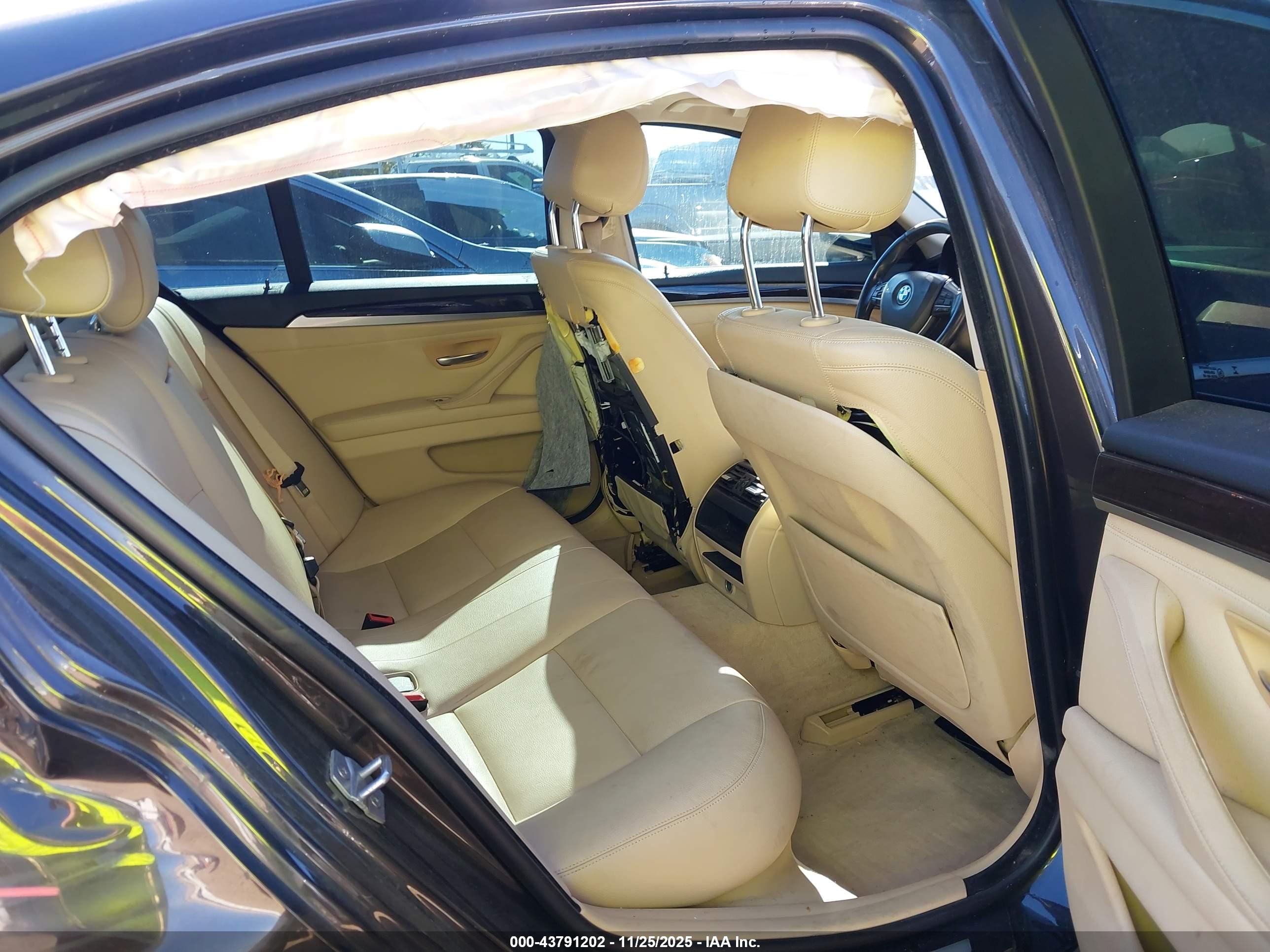 BMW 528I image 8