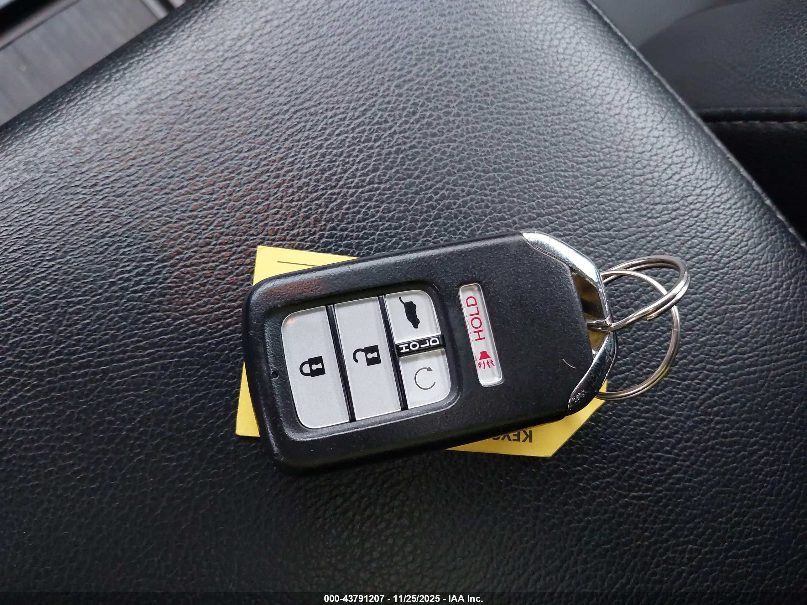 HONDA CR-V image 11