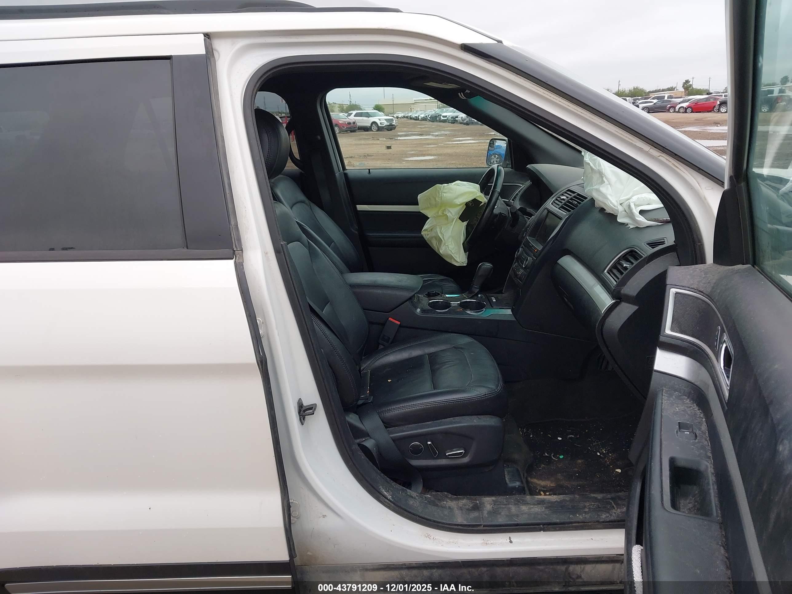 FORD EXPLORER image 5