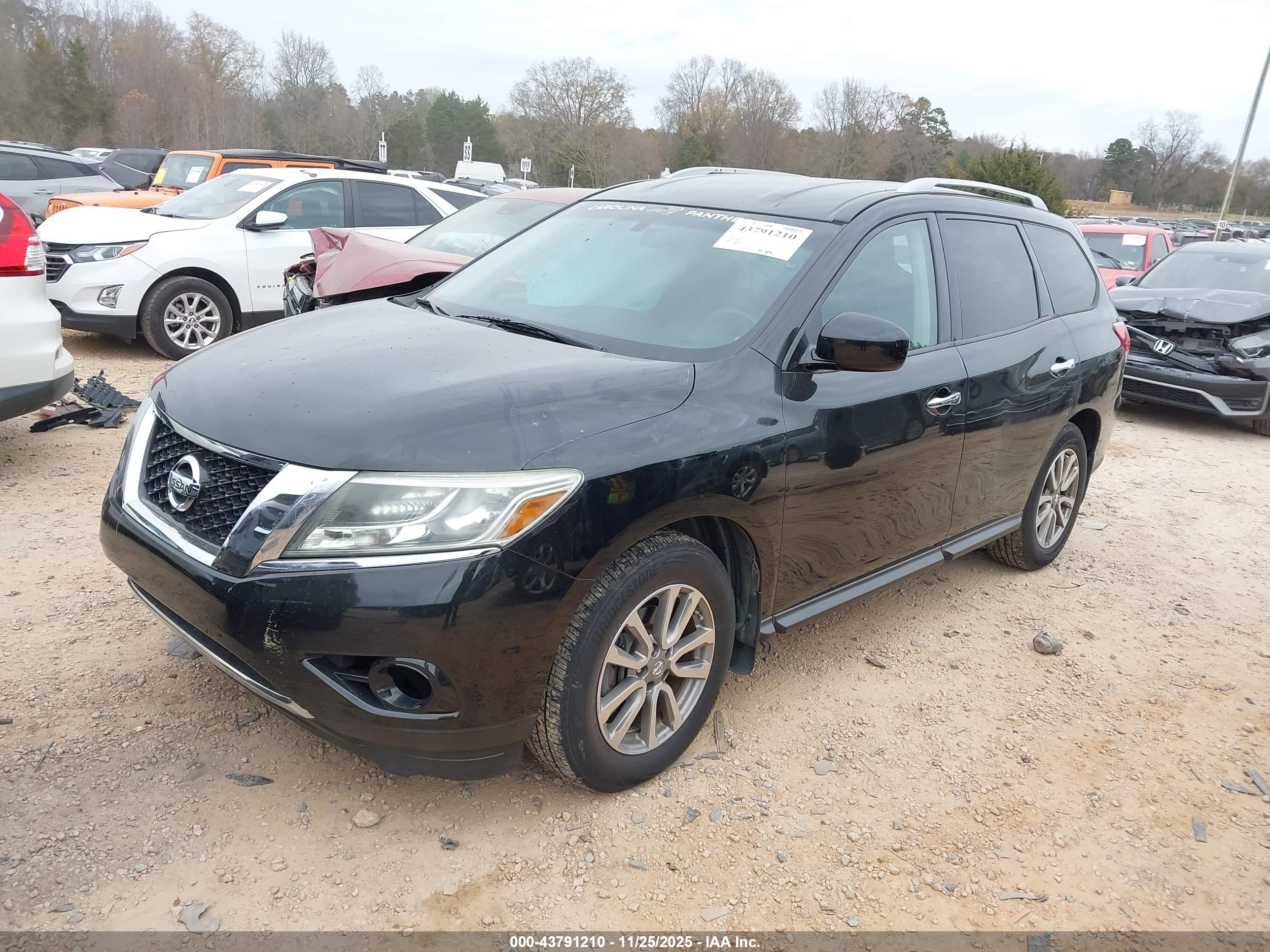 NISSAN PATHFINDER image 2