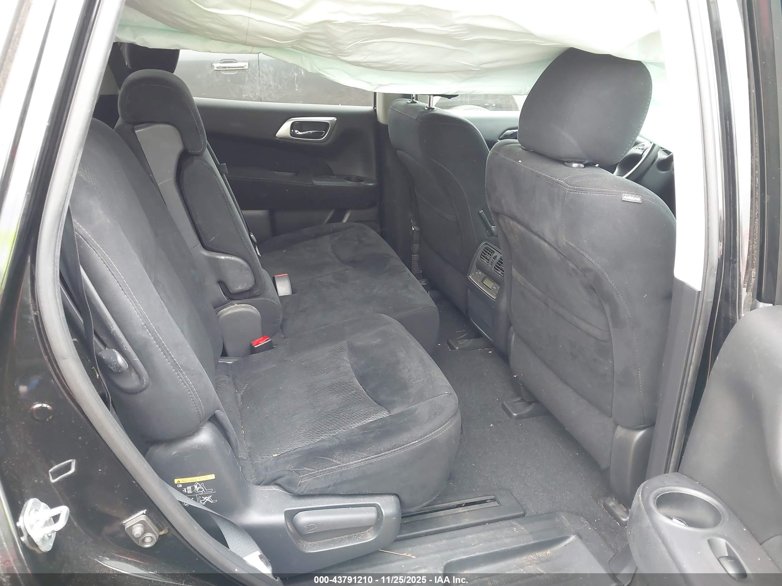 NISSAN PATHFINDER image 8