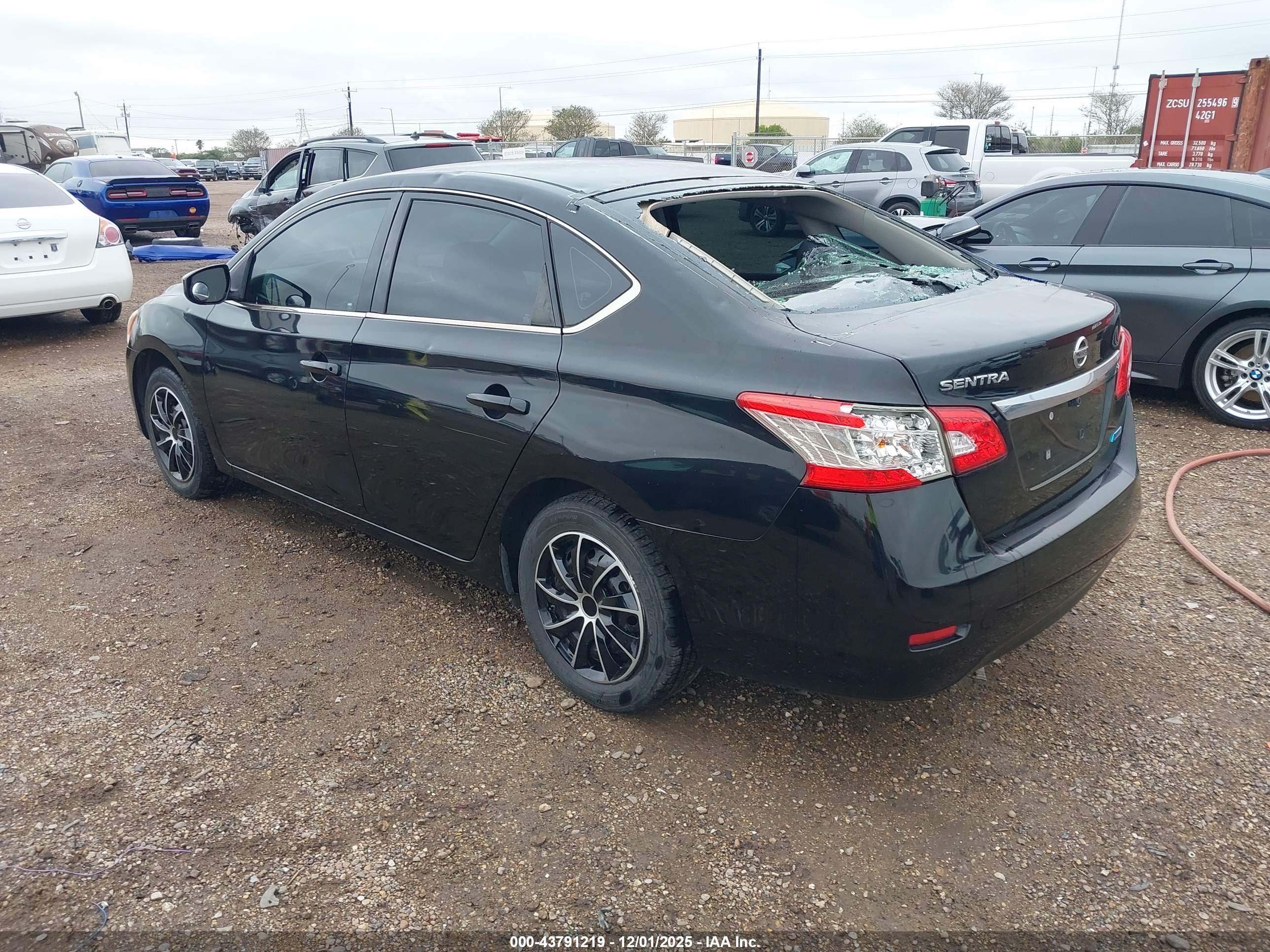NISSAN SENTRA image 3