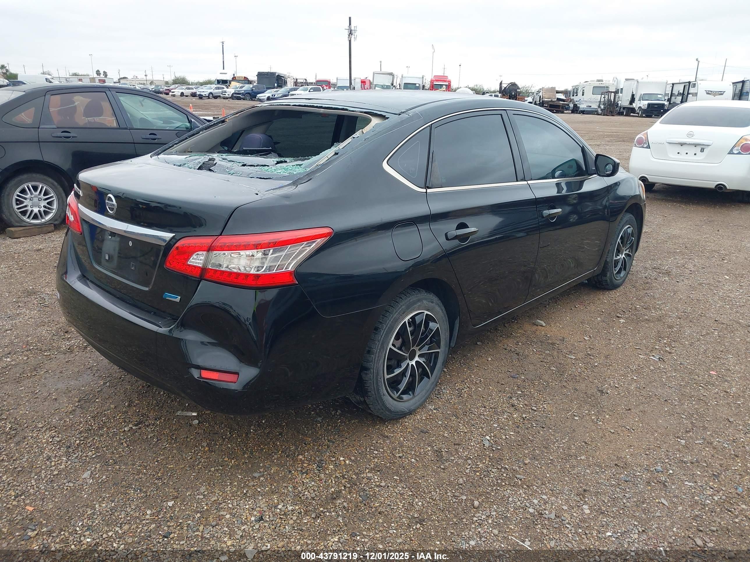 NISSAN SENTRA image 4