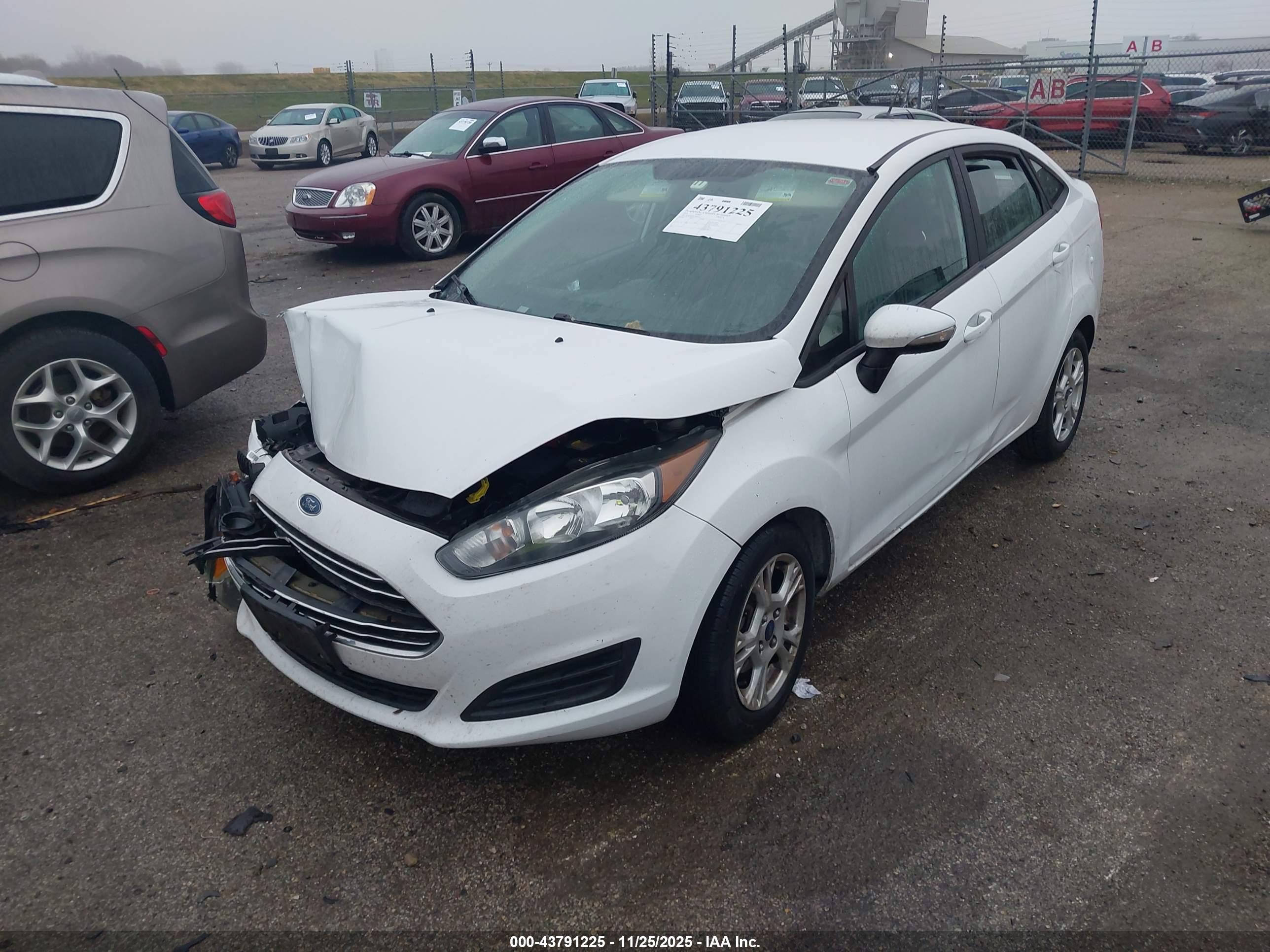 FORD FIESTA image 2