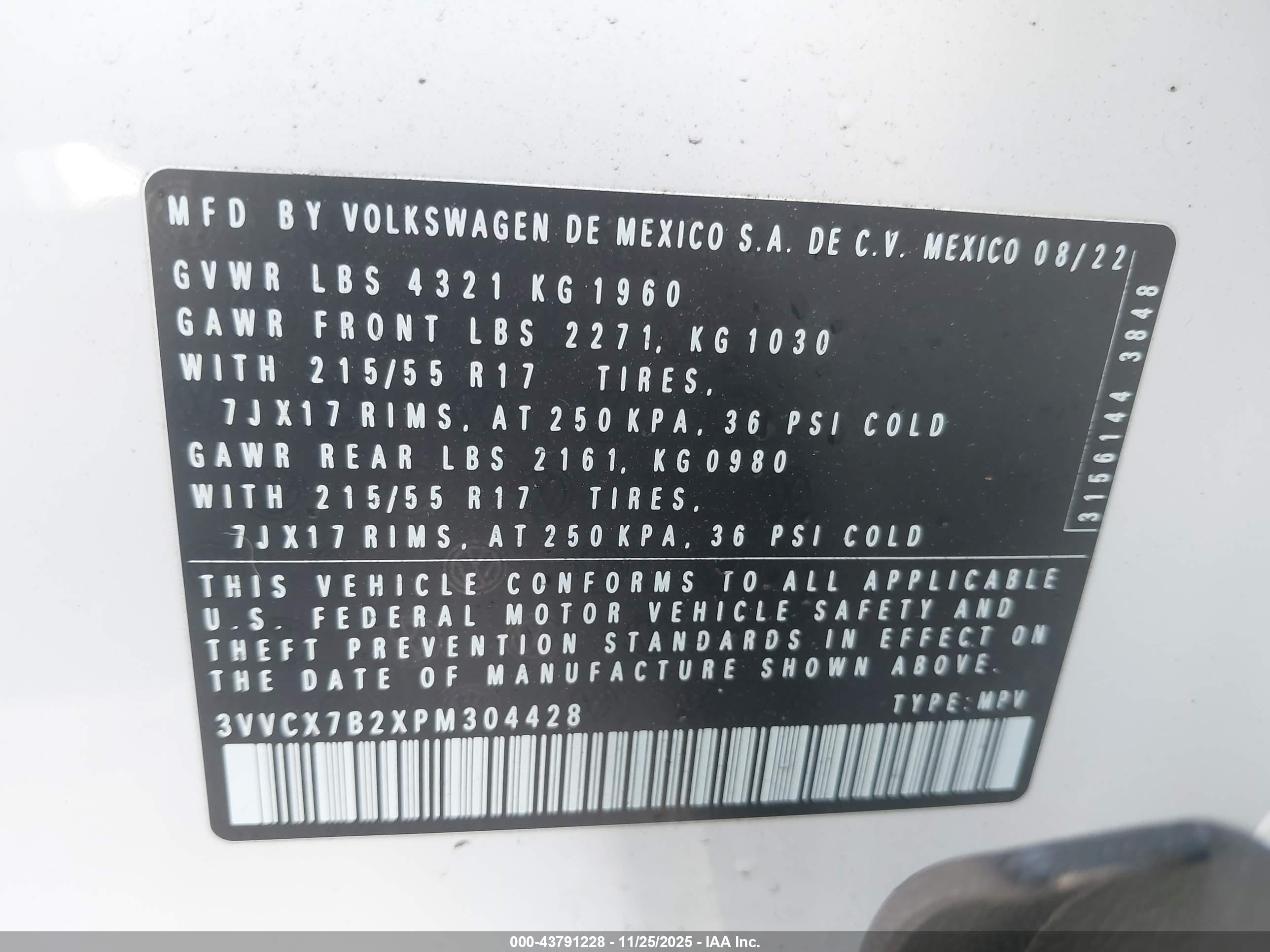 VOLKSWAGEN TAOS image 9
