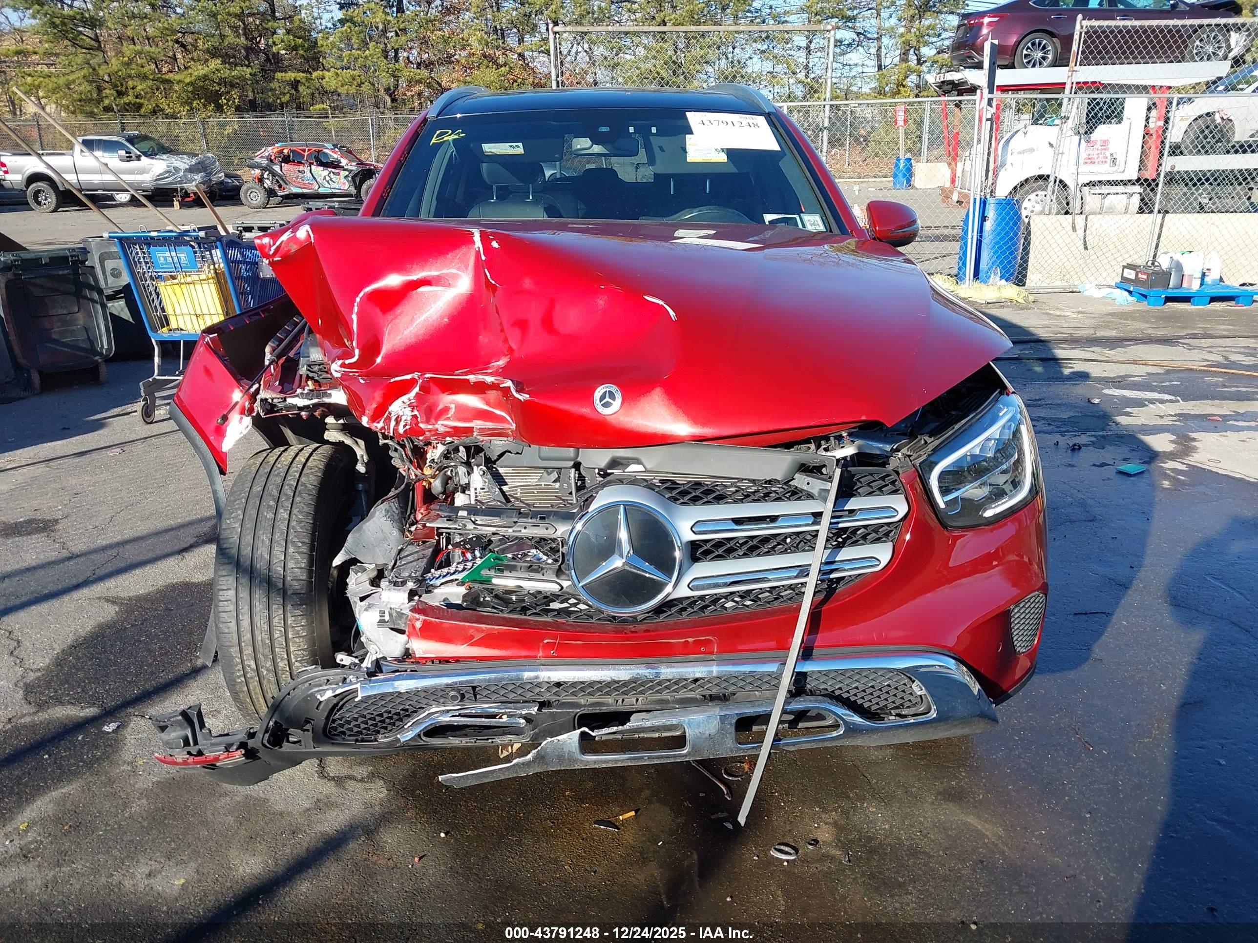 MERCEDES-BENZ GLC image 6
