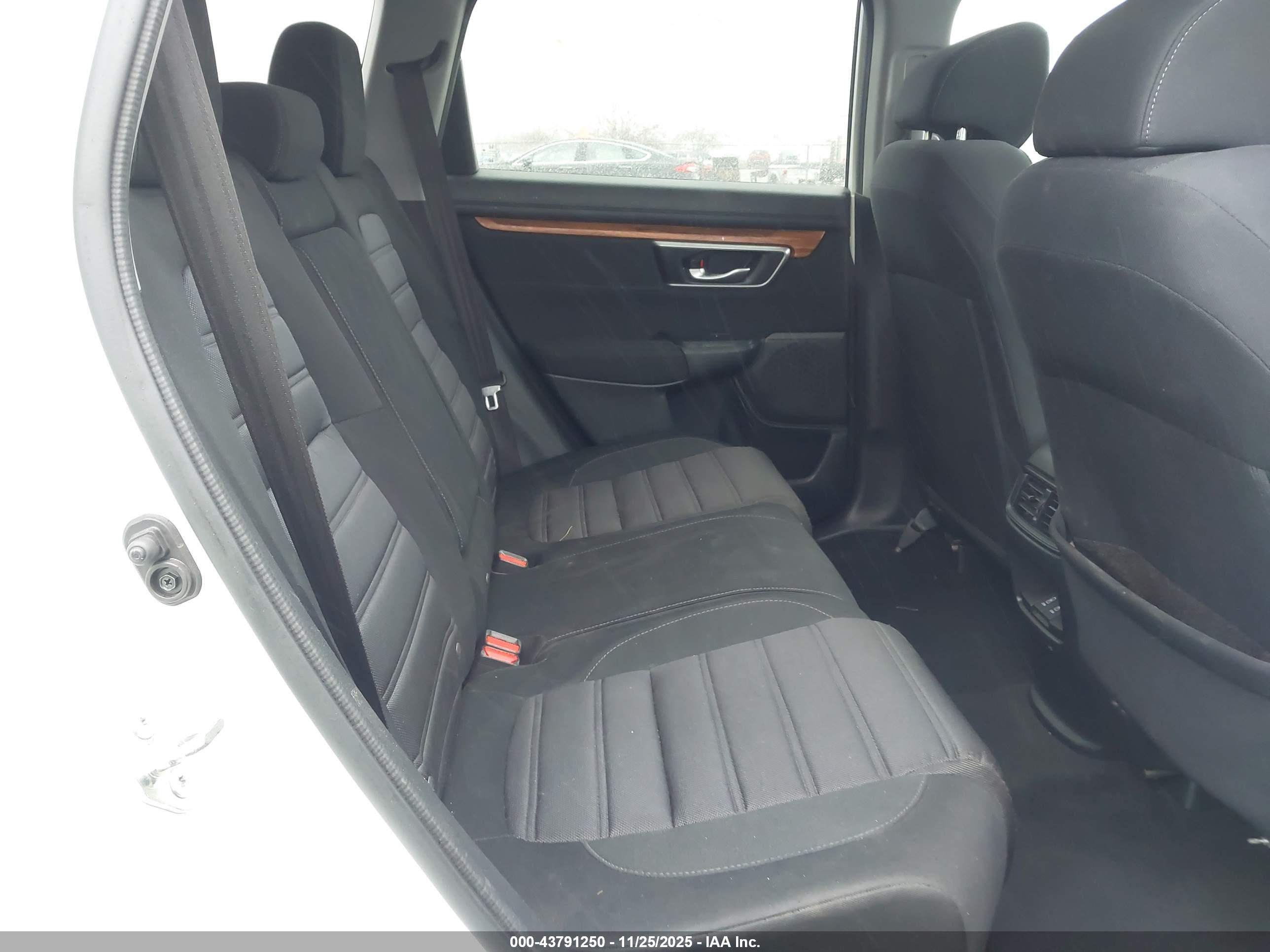 HONDA CR-V image 8