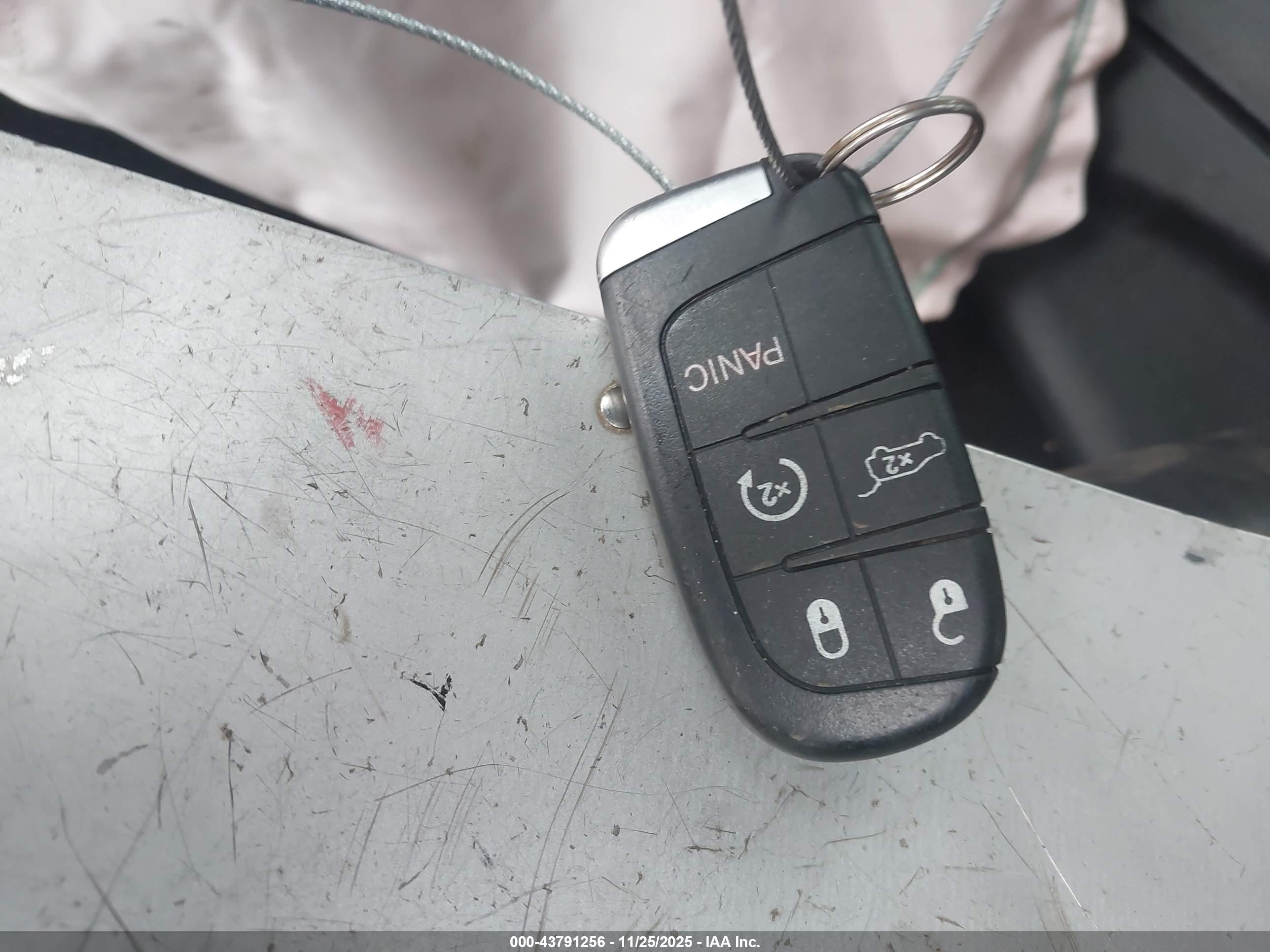 JEEP GRAND image 11