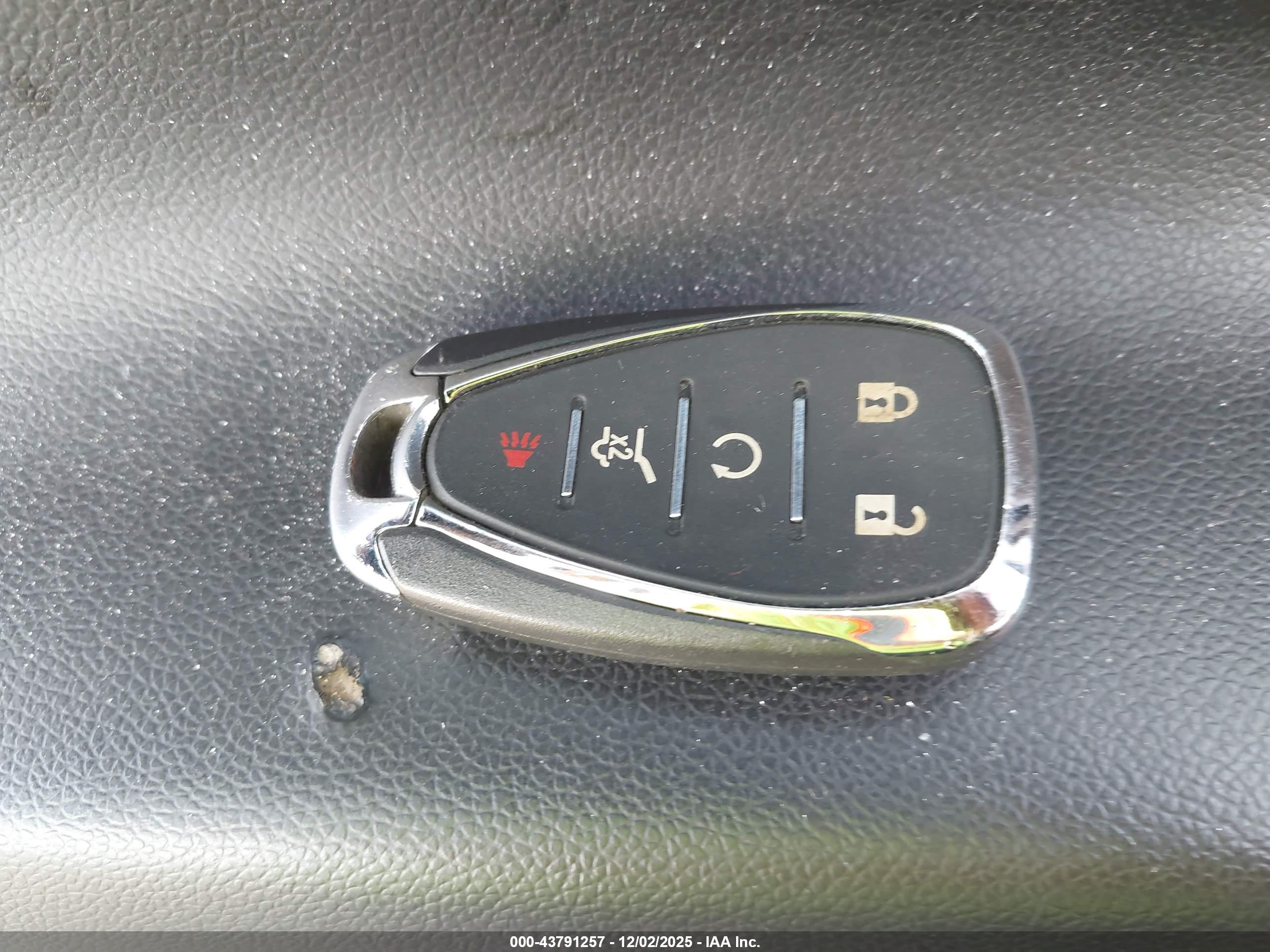 CHEVROLET EQUINOX image 11