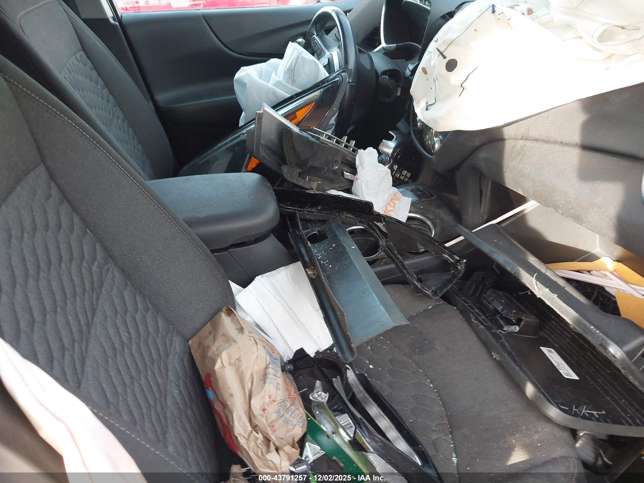 CHEVROLET EQUINOX image 5