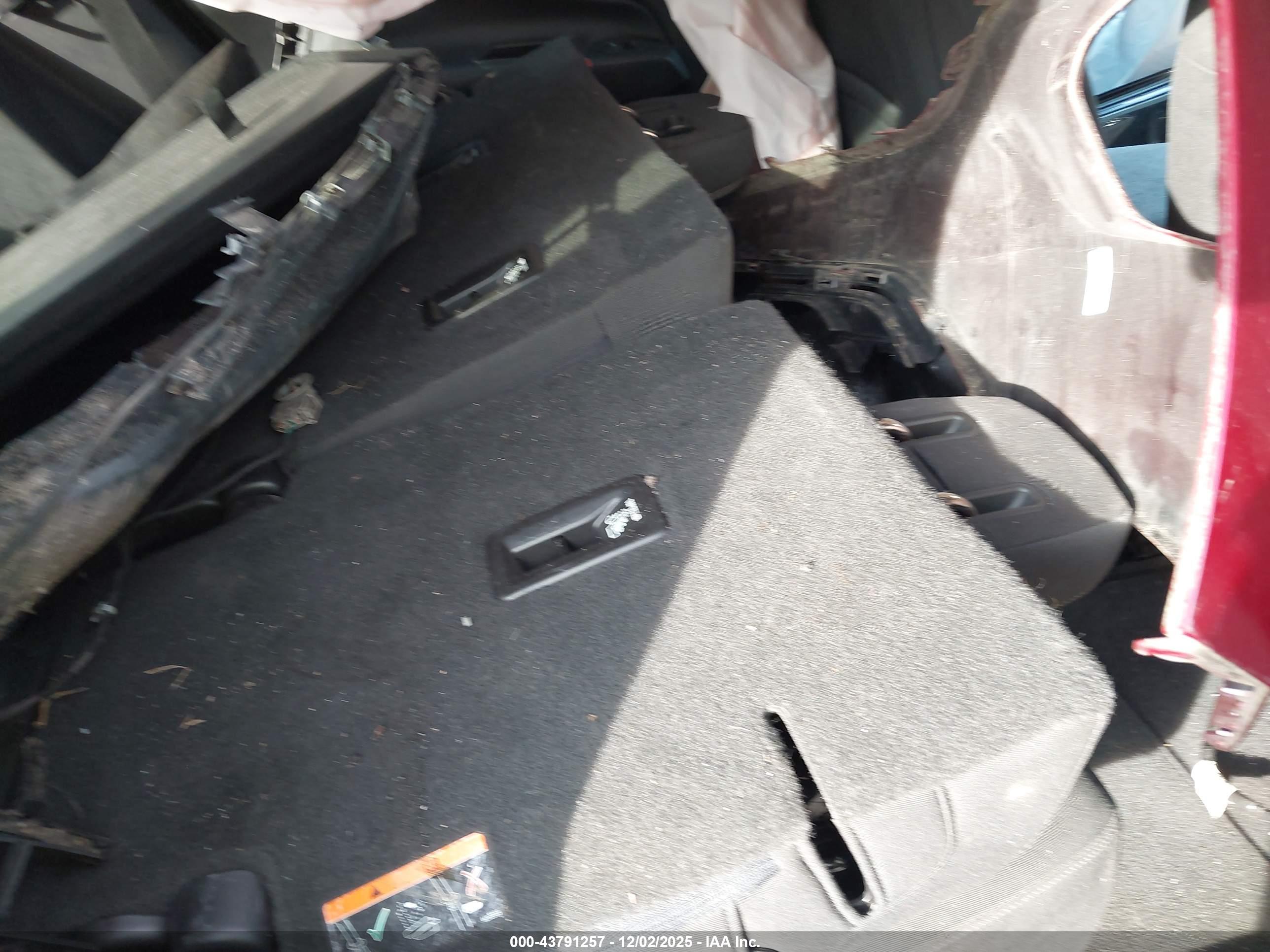 CHEVROLET EQUINOX image 8