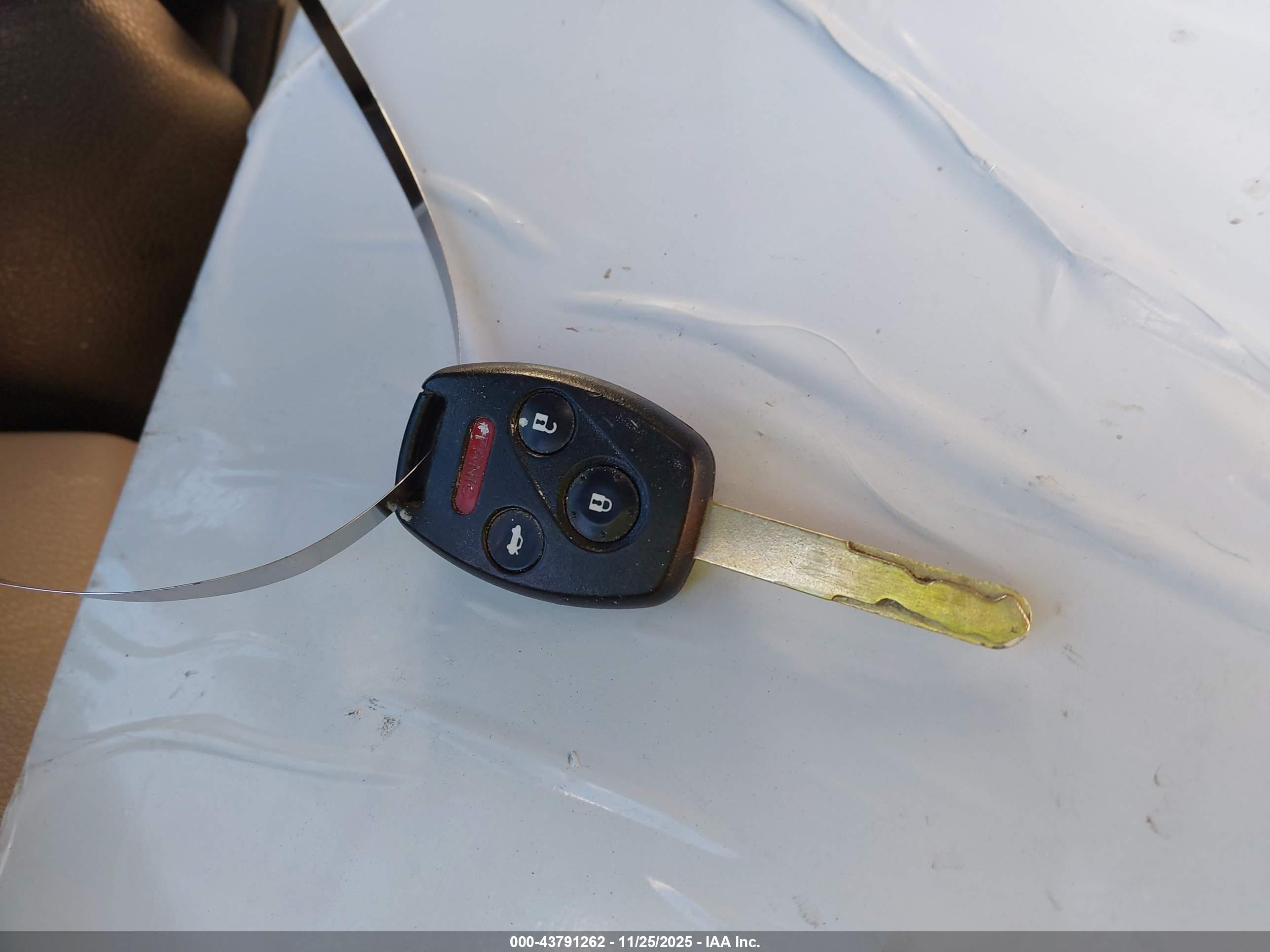 HONDA ACCORD image 11