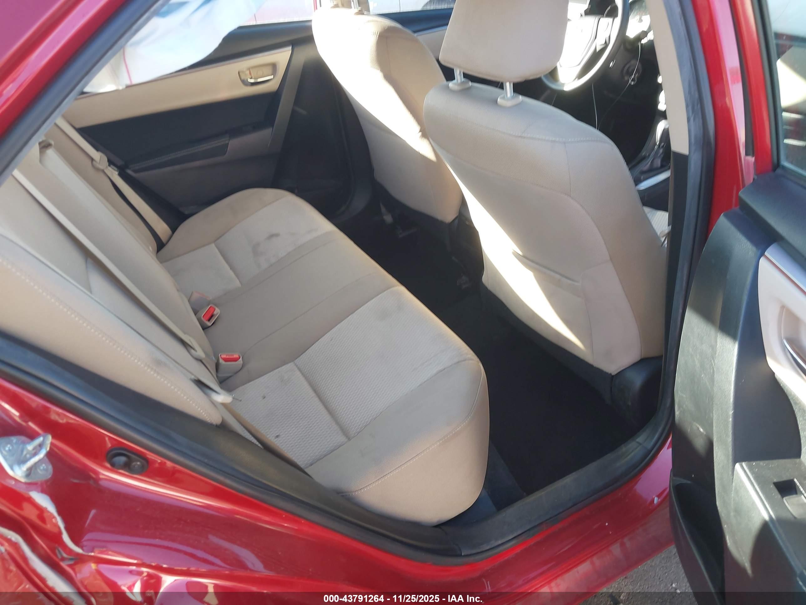TOYOTA COROLLA image 8