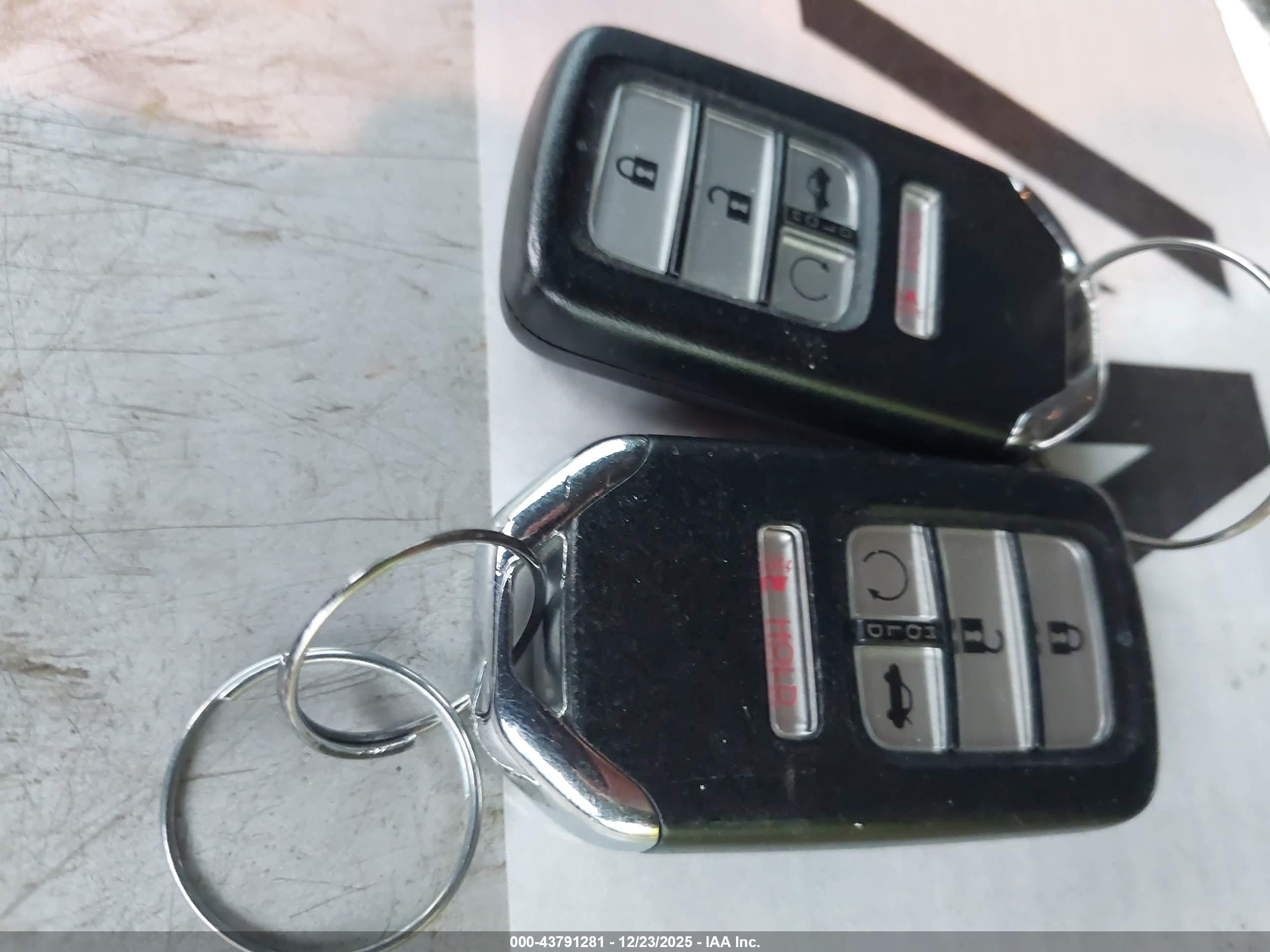 HONDA INSIGHT image 11