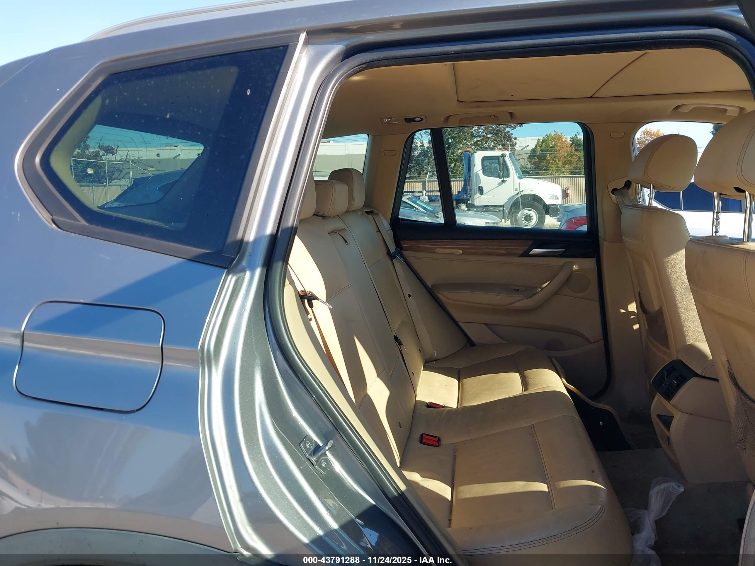 BMW X3 image 8