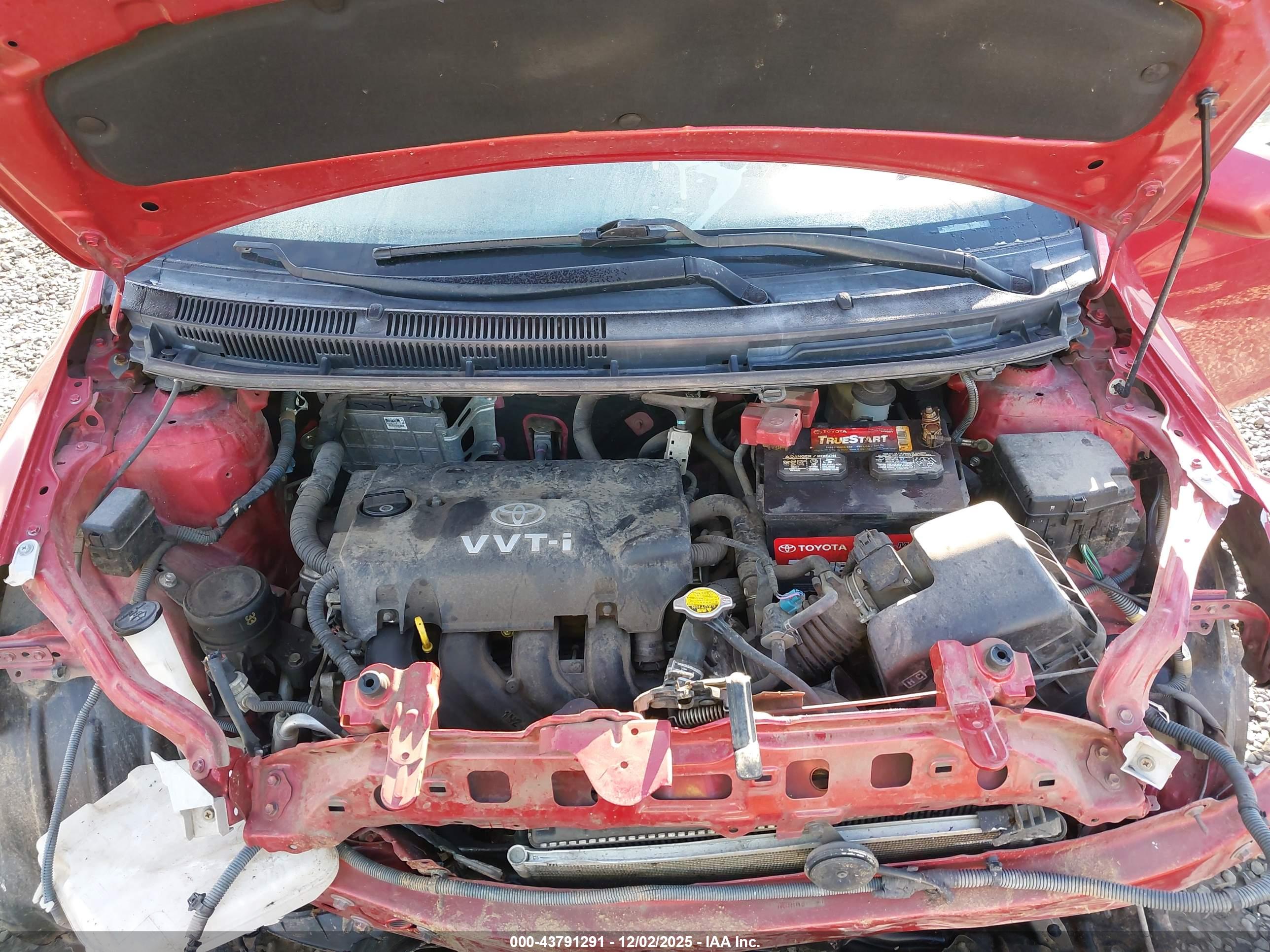 TOYOTA YARIS image 10